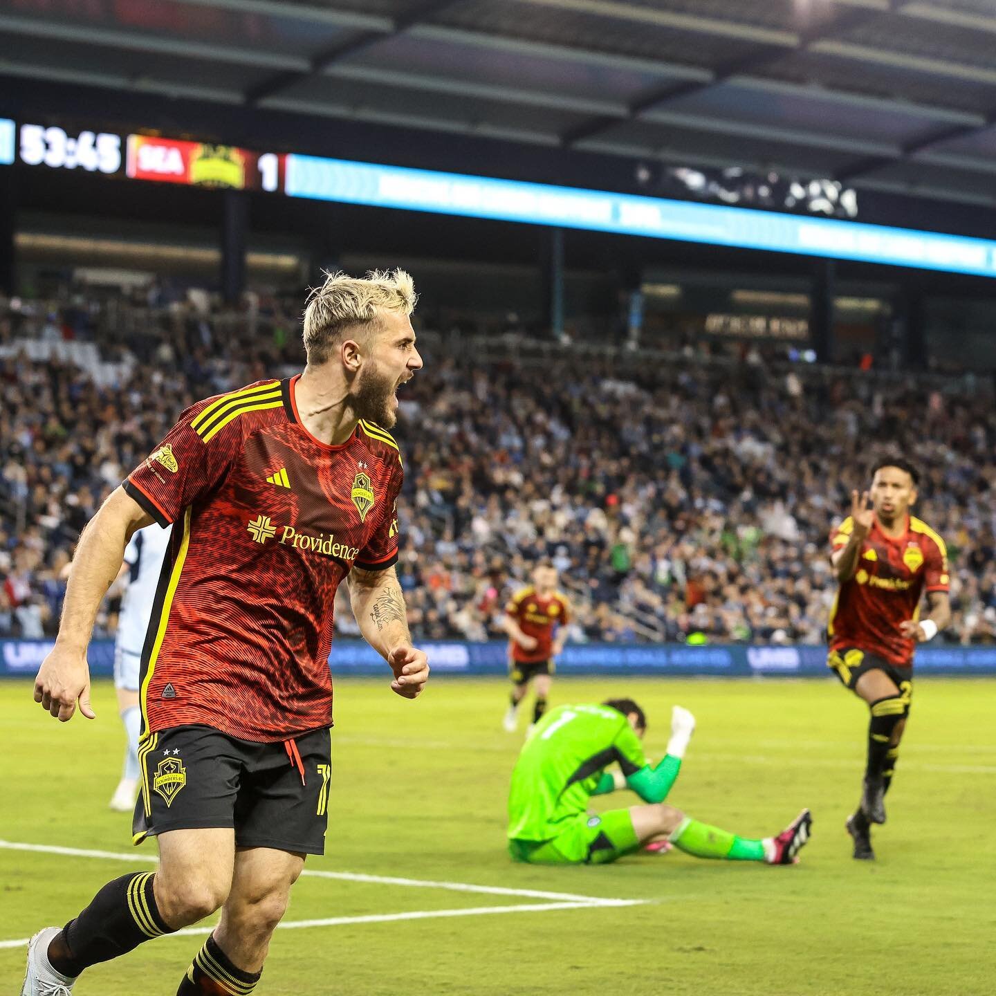 Seattle Sounders vs Sporting KC
Jordan Morris for the Sounders put up 4 goals in the win against Kansas City.
📸 @areasportsnetwork