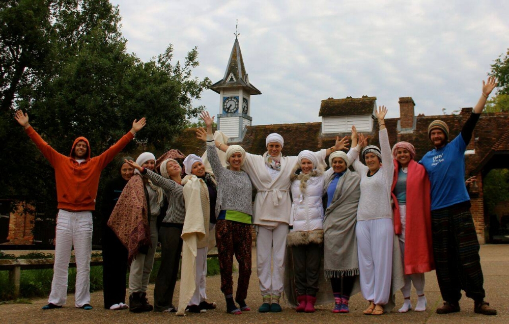 “Enlightened Living Retreat” with Evolve Wellness Centre at the Quadrangle Trust in Kent, UK 2015