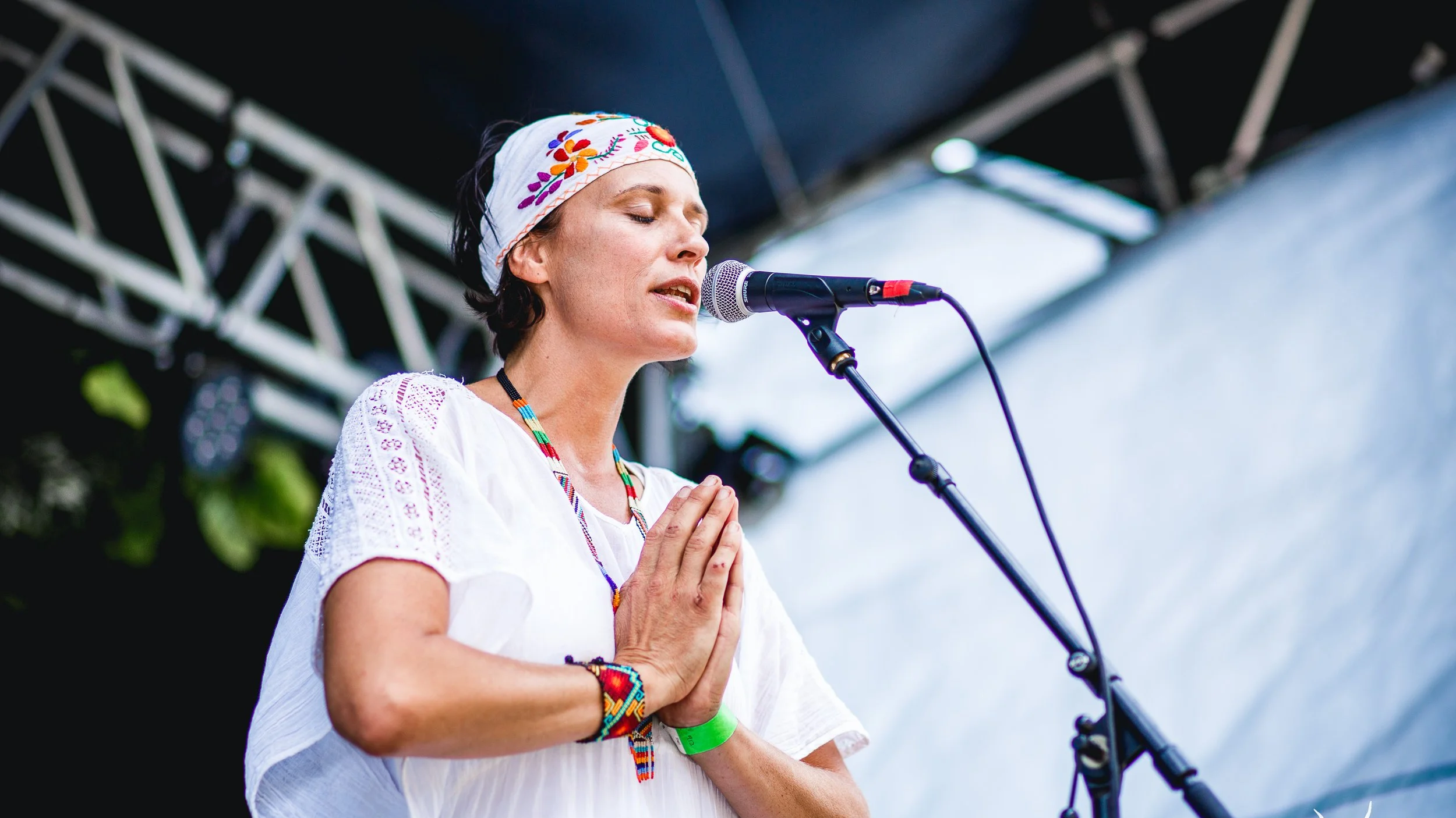 Your Authentic Voice - Cacao, Voice and Songwriting Retreat in Ostwestfalen