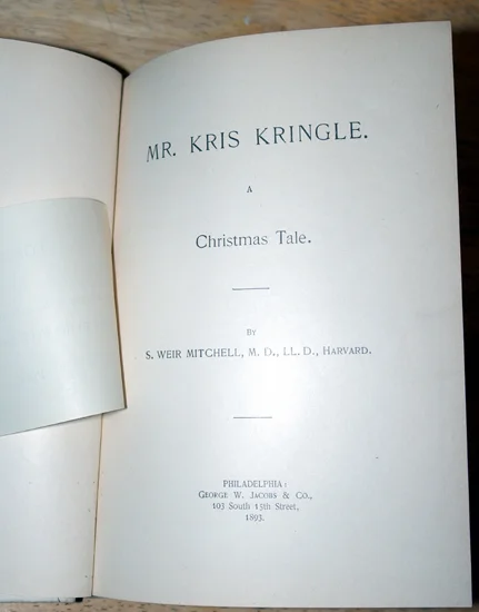web_LIT_Mitchell_MrsKrisKringle3.jpg