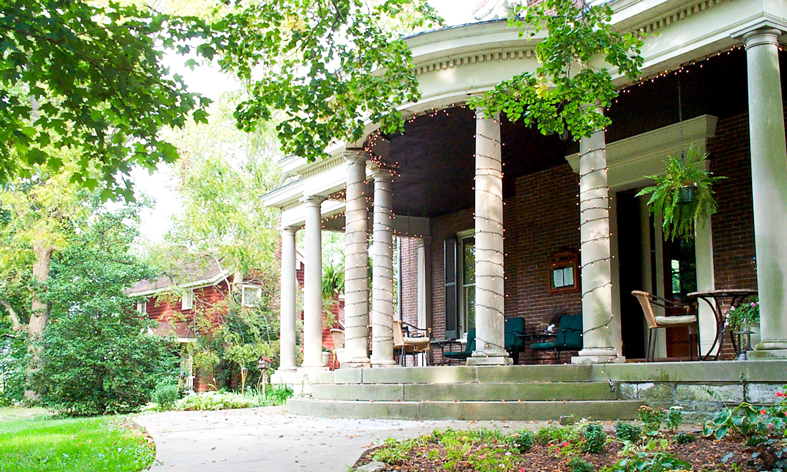 1. HHI_exterior.jpg