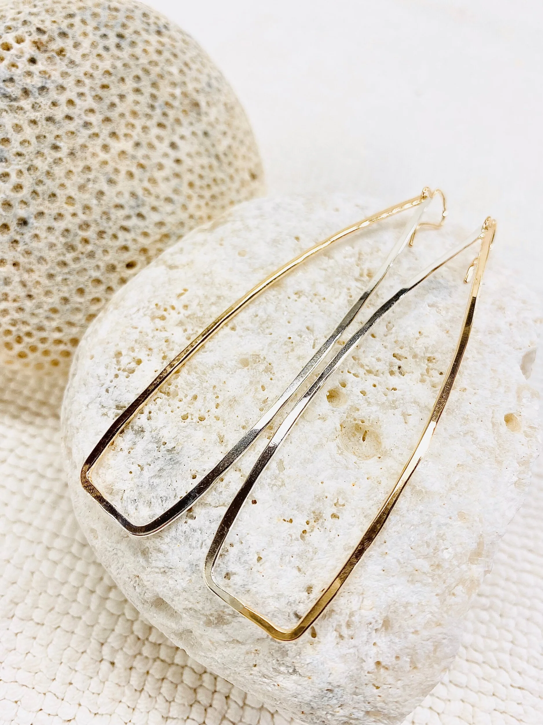 4D8800AE-ED04-492F-B2D9-581DE787FAB4