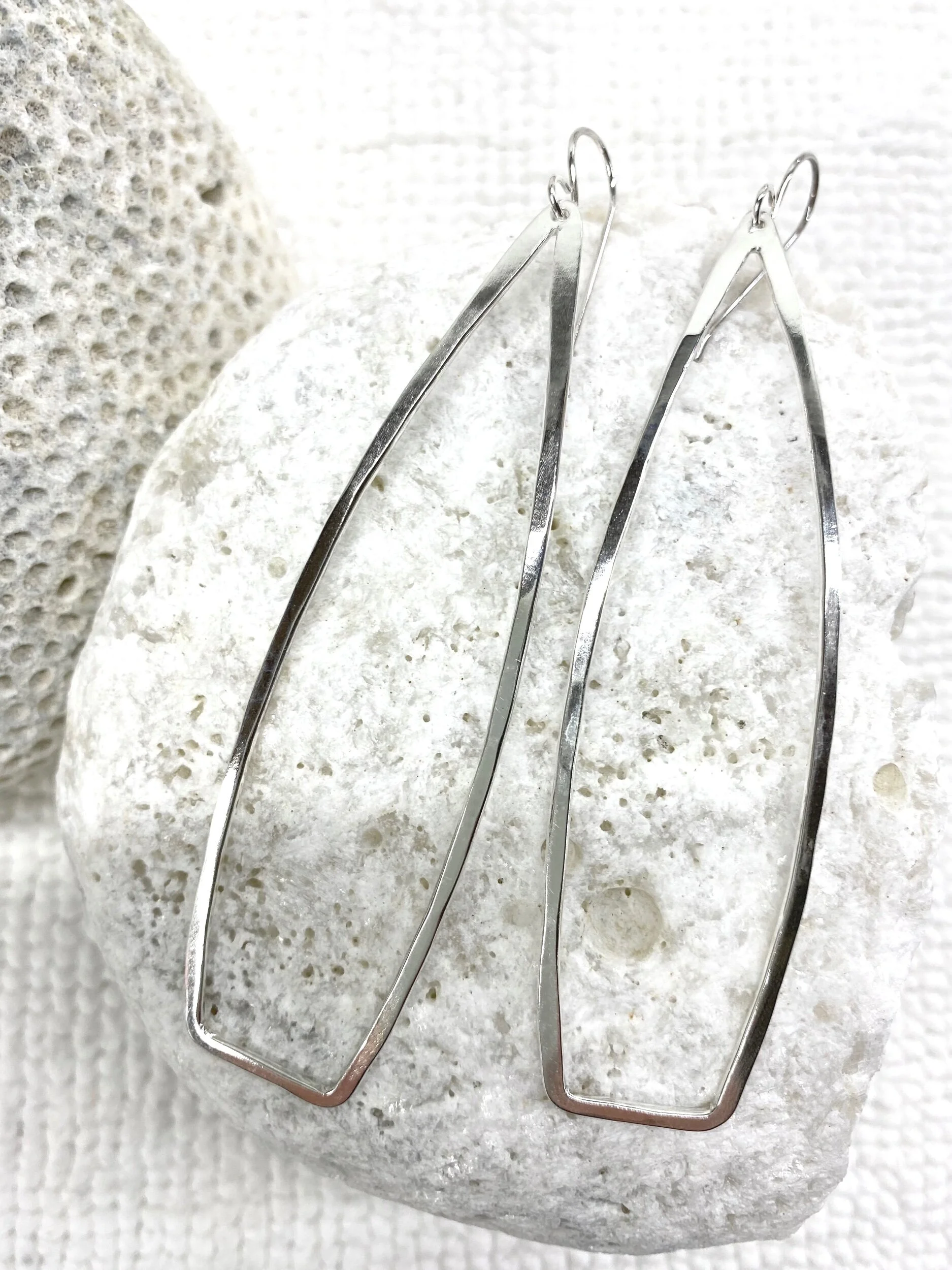 BFFB23DB-00D5-4BA9-8697-C84543B80FA0