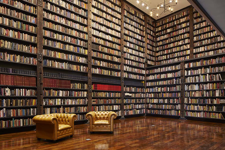 The Johnson Publishing Library at t he Stony Island Arts Bank. Photo by Tom Harris. Courtesy of Rebuild Foundation.