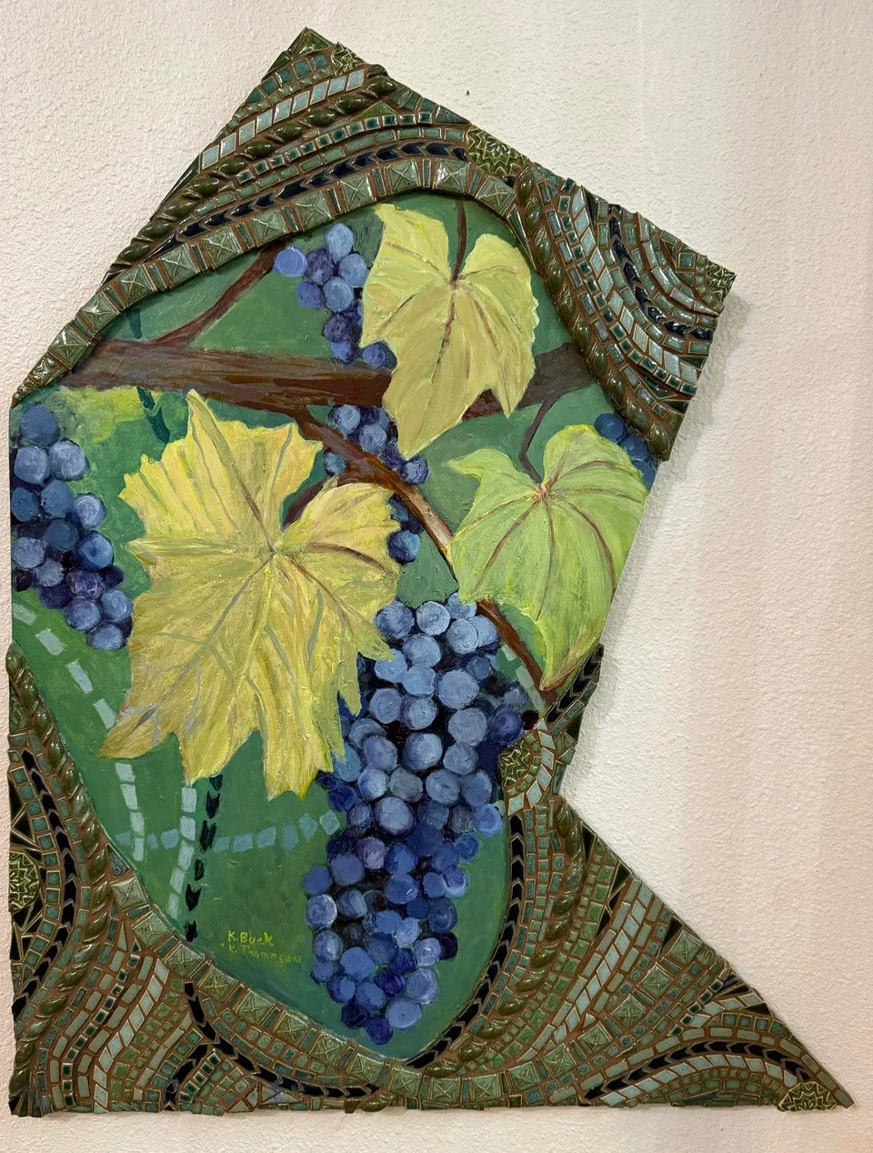 Thompson-&-Buck_Grape-Portal_WEB.jpg