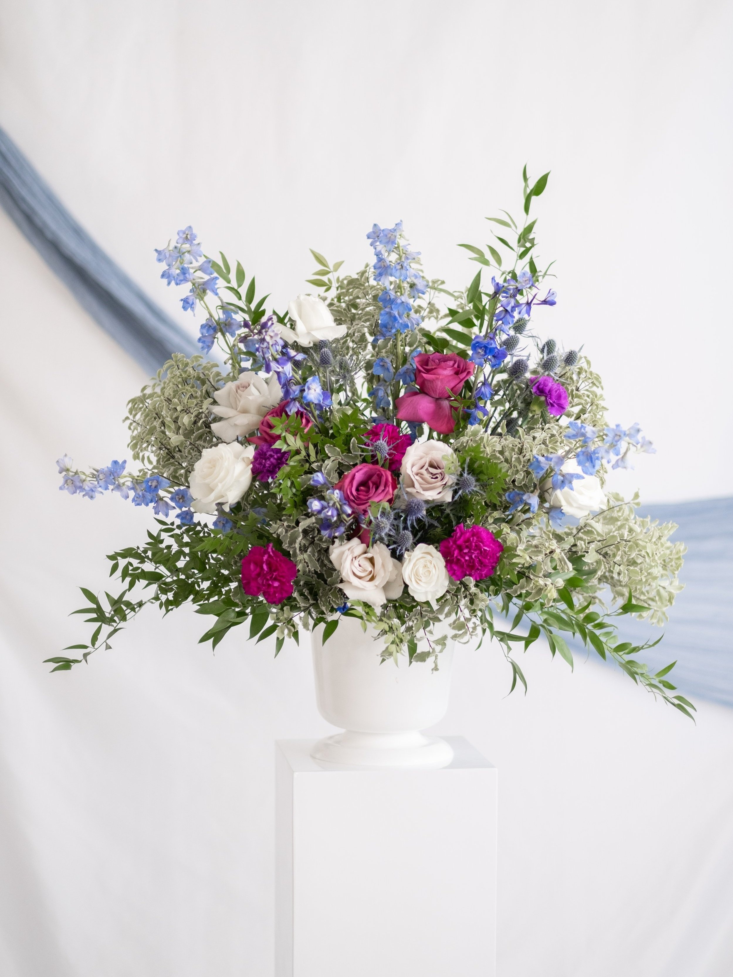 Round Slanted Fresh Floral Bouquet Holder - LO Florist Supplies