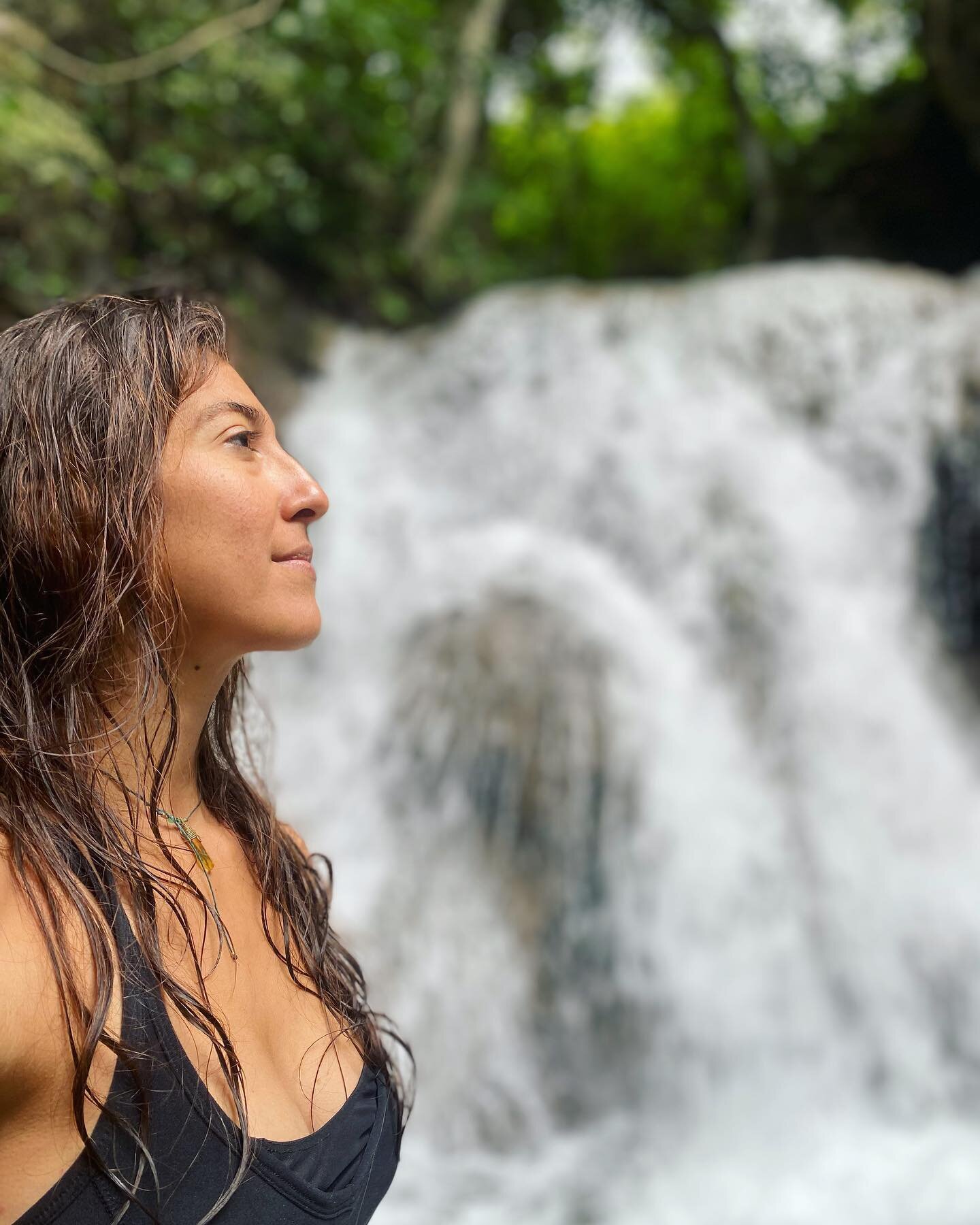 Cascadas m&aacute;gicos con mis amores @ra_leal_ 🥰 
.
My little Jaiah bear is a trooper, traversing land and sea. Happy to have him as a travel buddy.
.
#jaiahrai #cascadasmagicos #cascadas #oaxaca #mexico #waterfalls