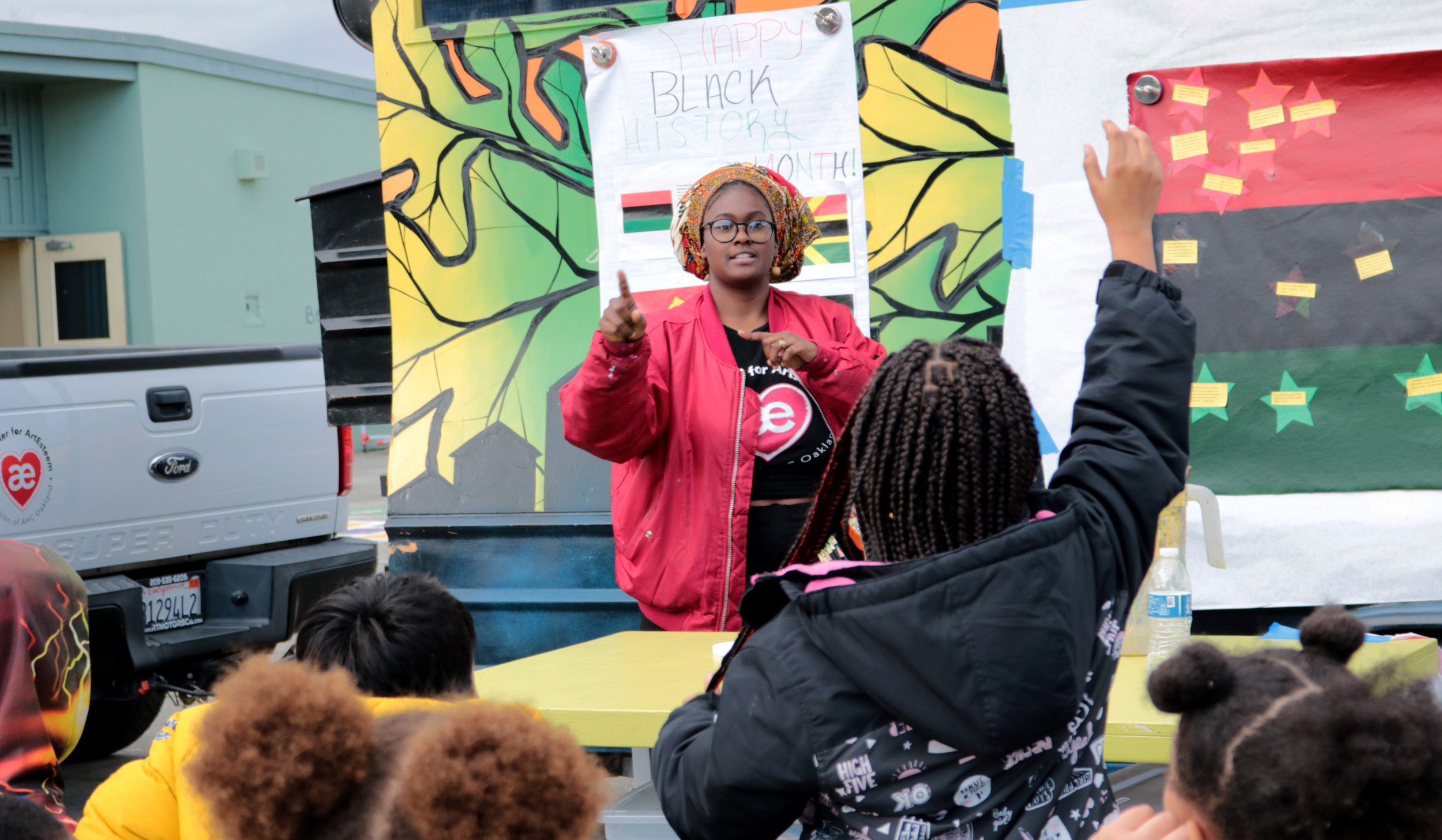 Multi-Colored Construction Paper for 100 Students — The Center for  ArtEsteem - AHC Oakland