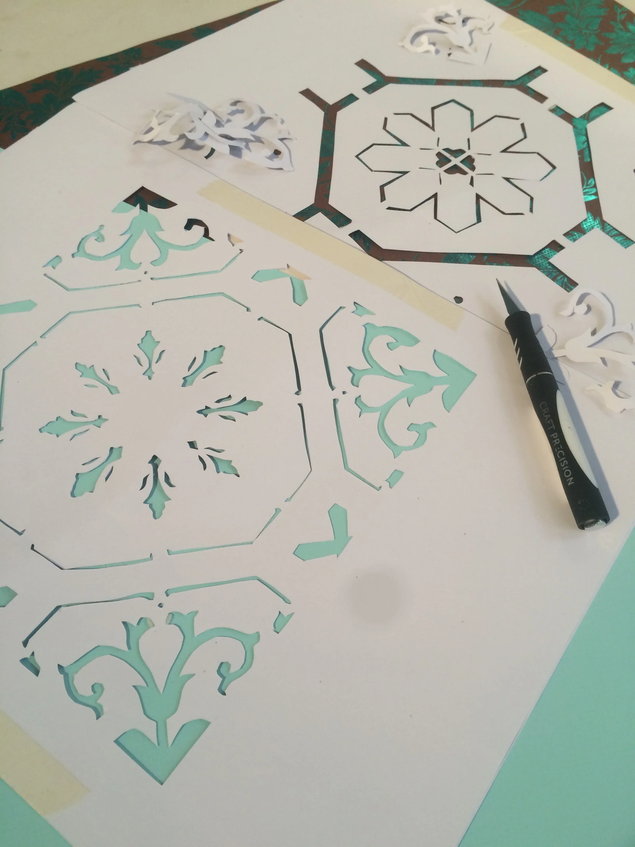 stencil azulejos.JPG