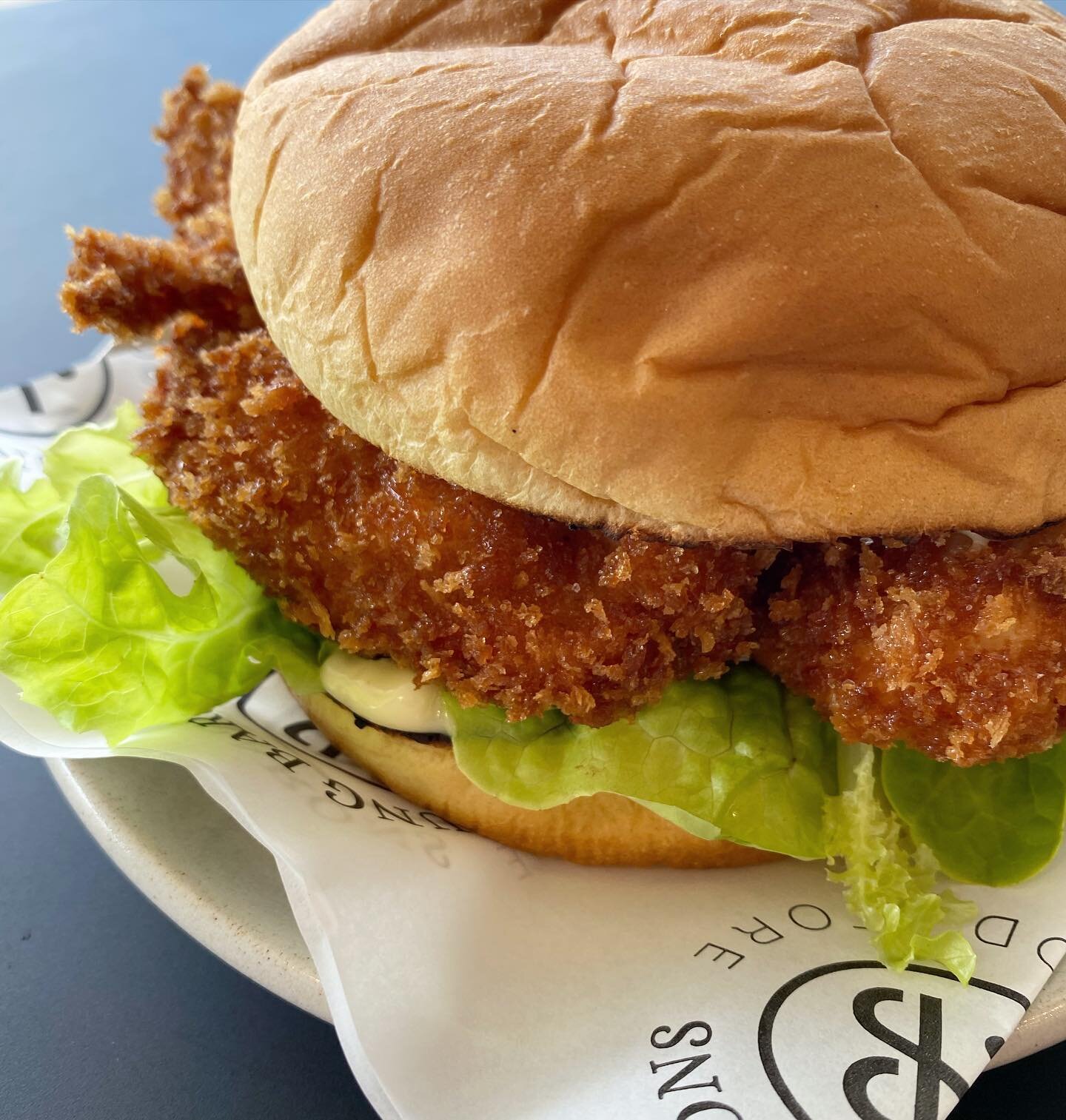 CHICKEN BUN! 

Crispy crumbed chicken, lettuce, mayo on @potatorolls