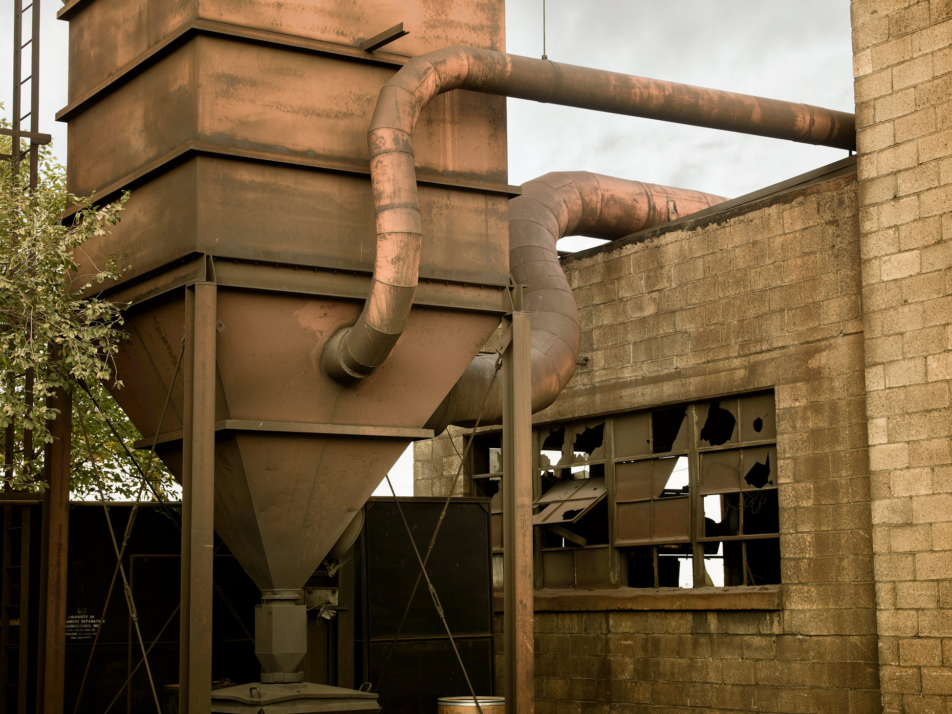 Projects-Editorial-Photography-Derek-Israelsen-016-Silo_Funnel.jpg