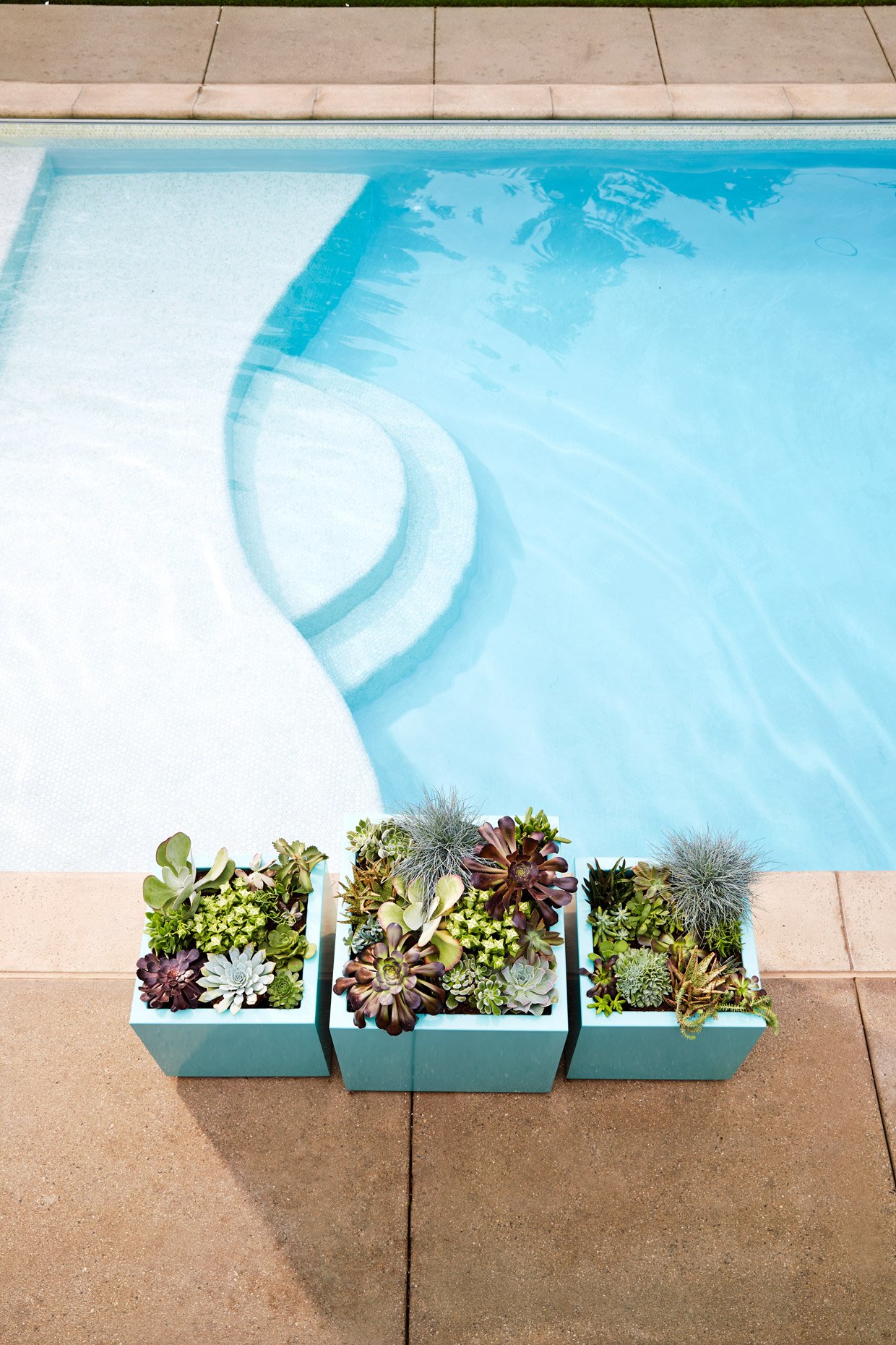 Lifestyle_photography_Derek_Israelsen_027_Poolside.jpg