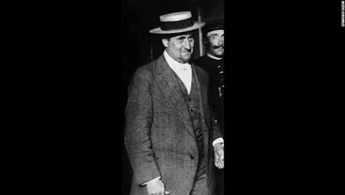 Guillaume Apollinaire with policeman.