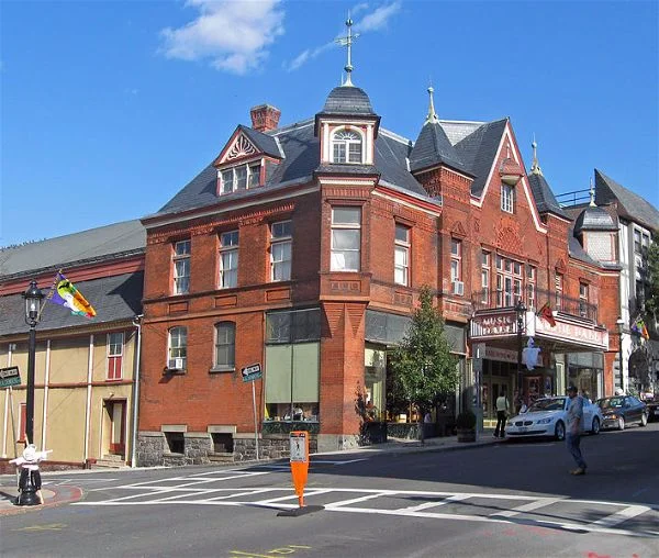 Tarrytown Music Hall. Photo Ed from Queens flickr.com/people19195351@N00.