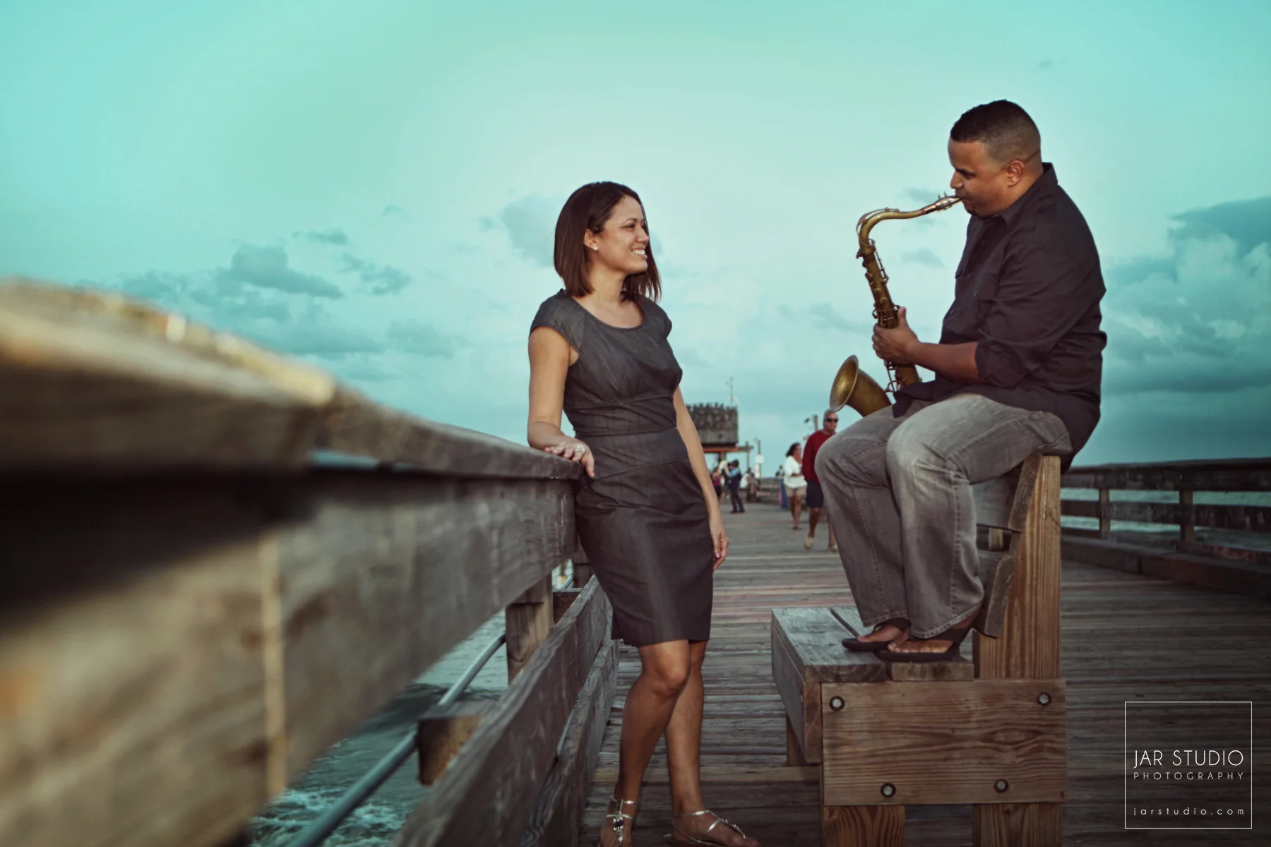 06-cocoa-beach-pier-photoshoot-jar-studio.JPG