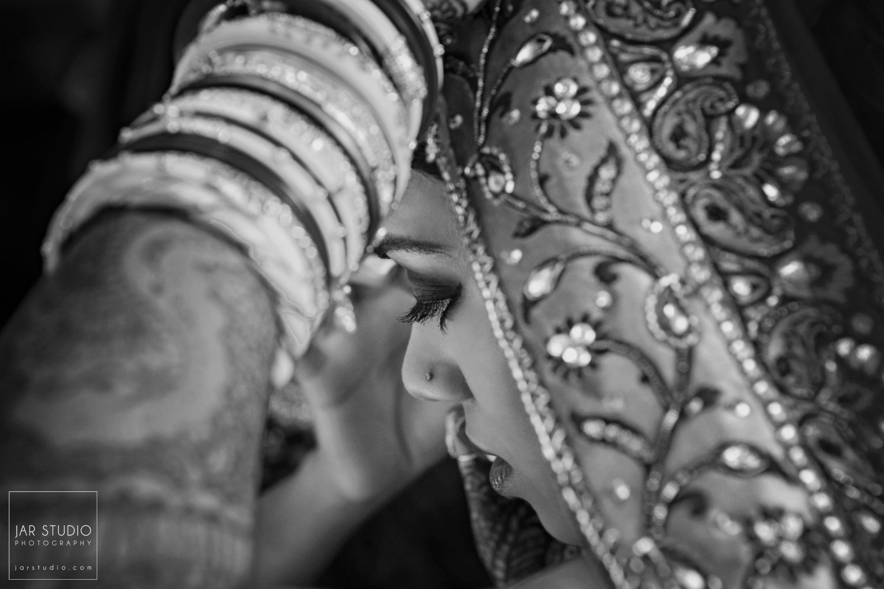 16-hindu-bride-saree-desing-jarstudio-photography-flordia.JPG