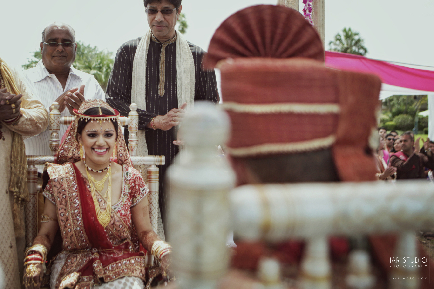 34-hindu-bride-groom-jarstudio-photography-tampa.JPG