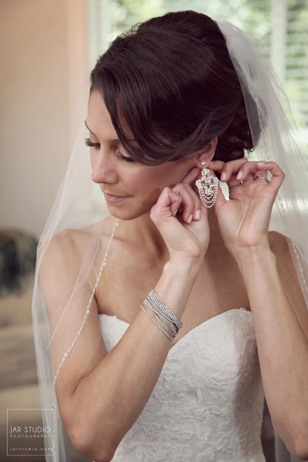 04-beautiful-bride-portrait-jarstudio-photography.JPG