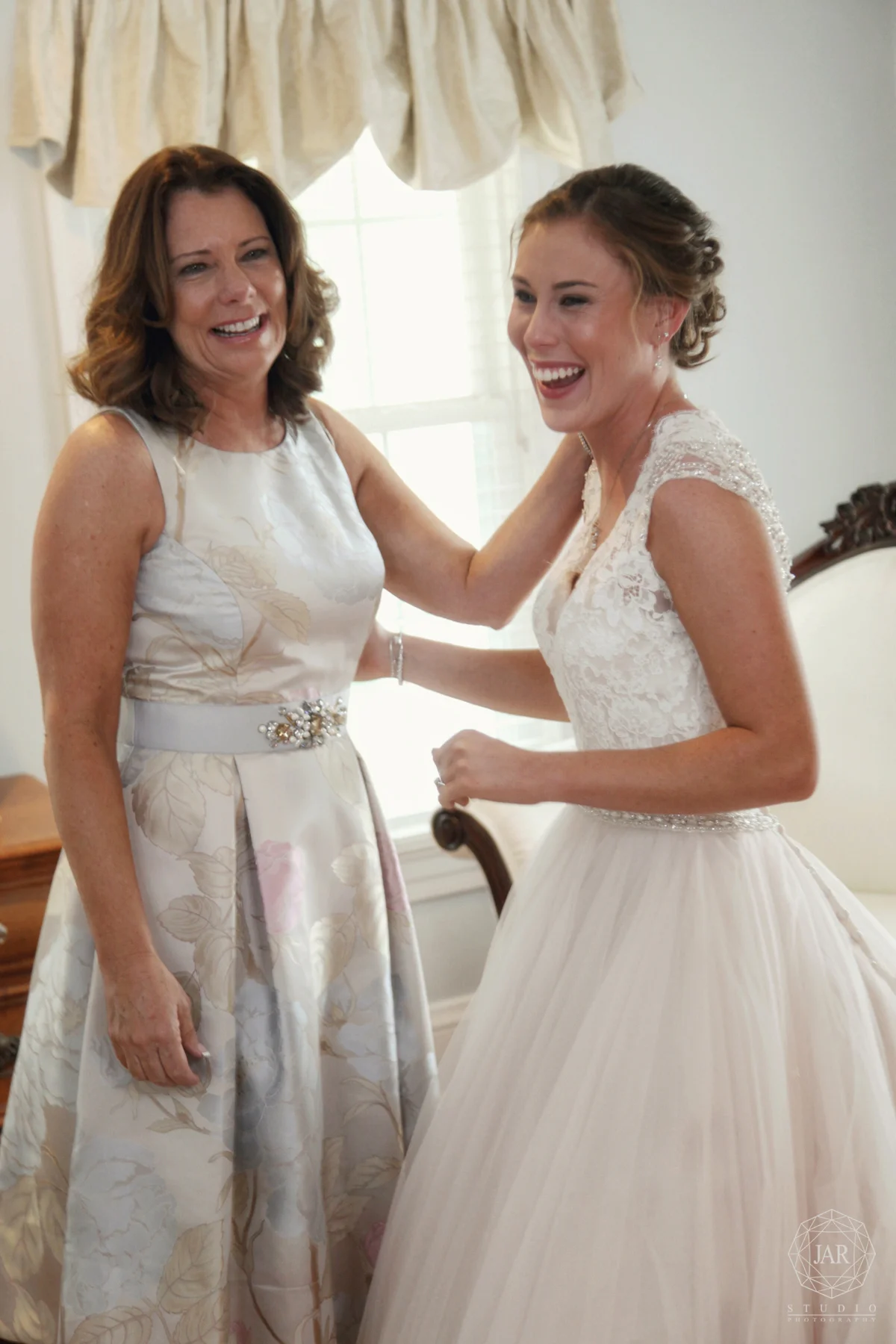 Mother and bride fun moment Orlando wedding photography
