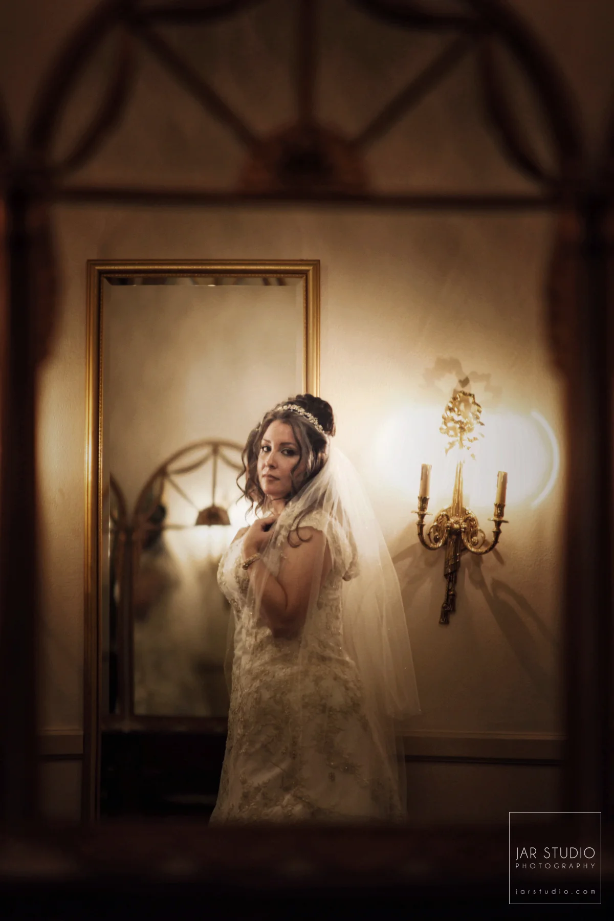 07-getting-ready-beautiful-bride-orlando-photographer.JPG