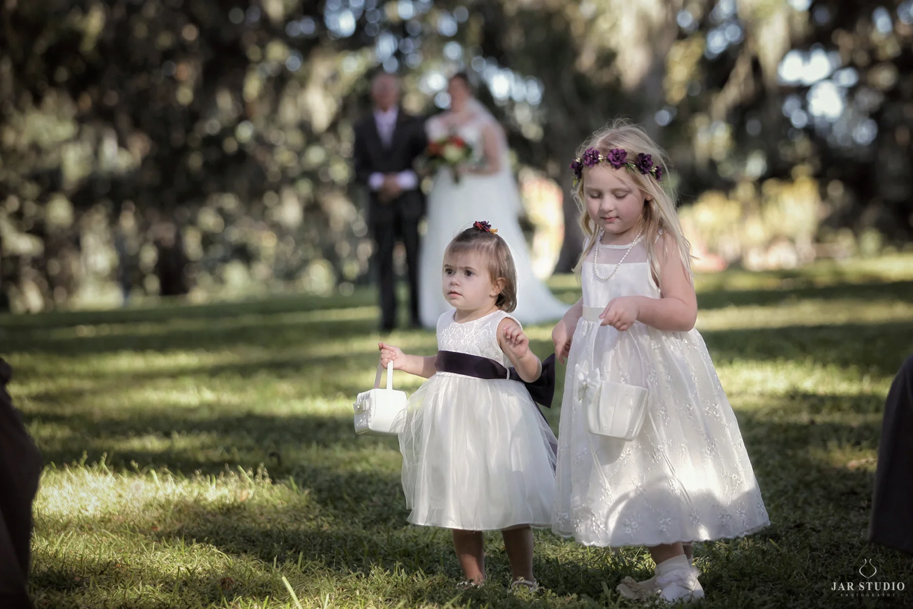 06-bok-garden-wedding-flower-girls-purple-jarstudio-photography.JPG