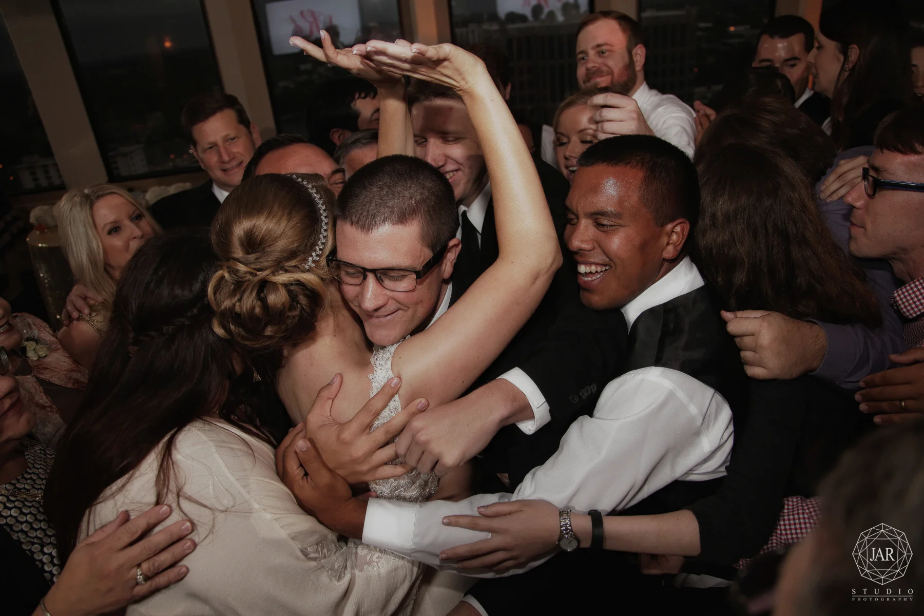 56-party-fun-reception-citrus-club-orlando-jarstudio-photography.JPG