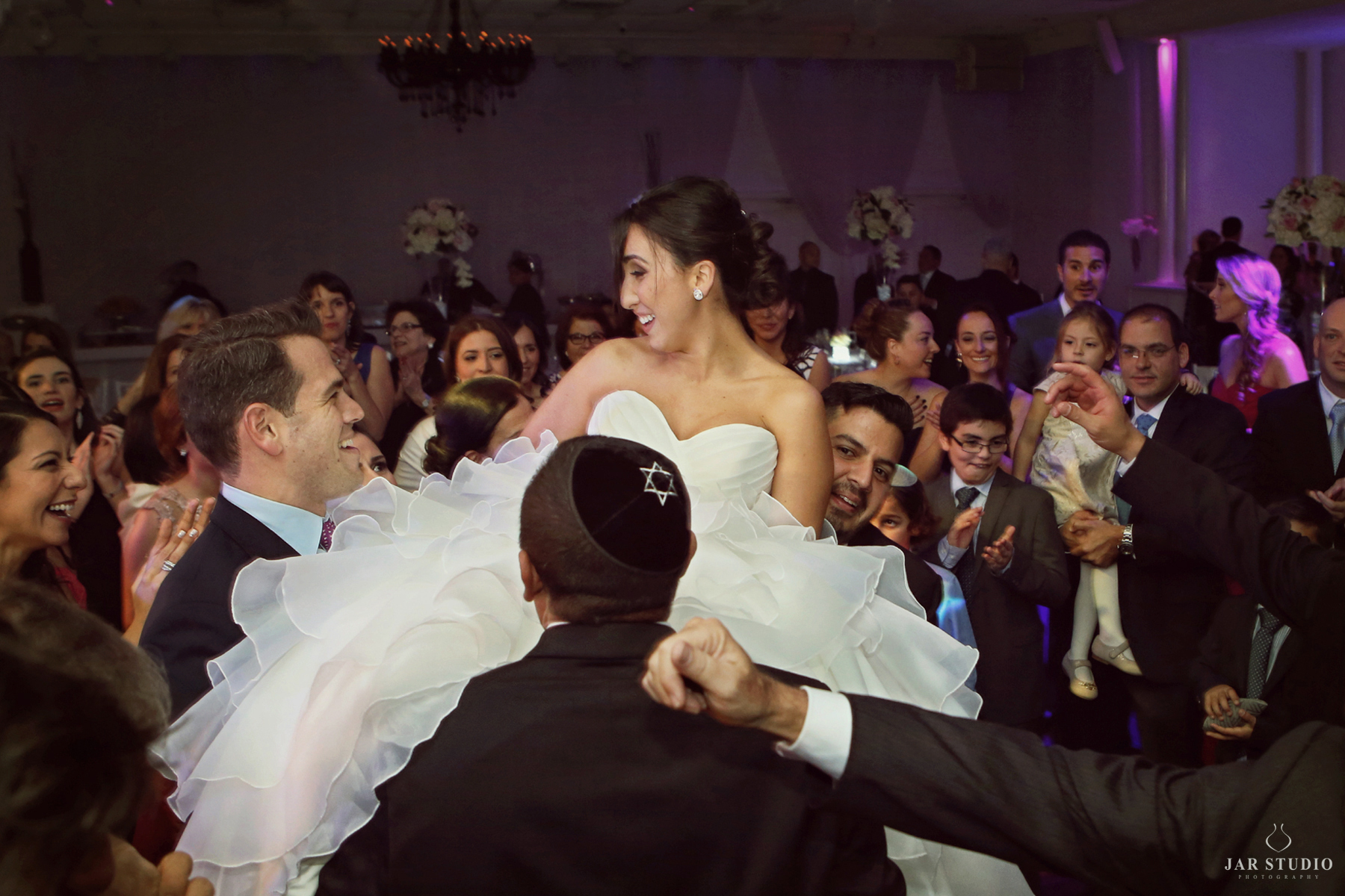 32-bride-horah-dance-orlando-wedding-photographer-jarstudio.JPG