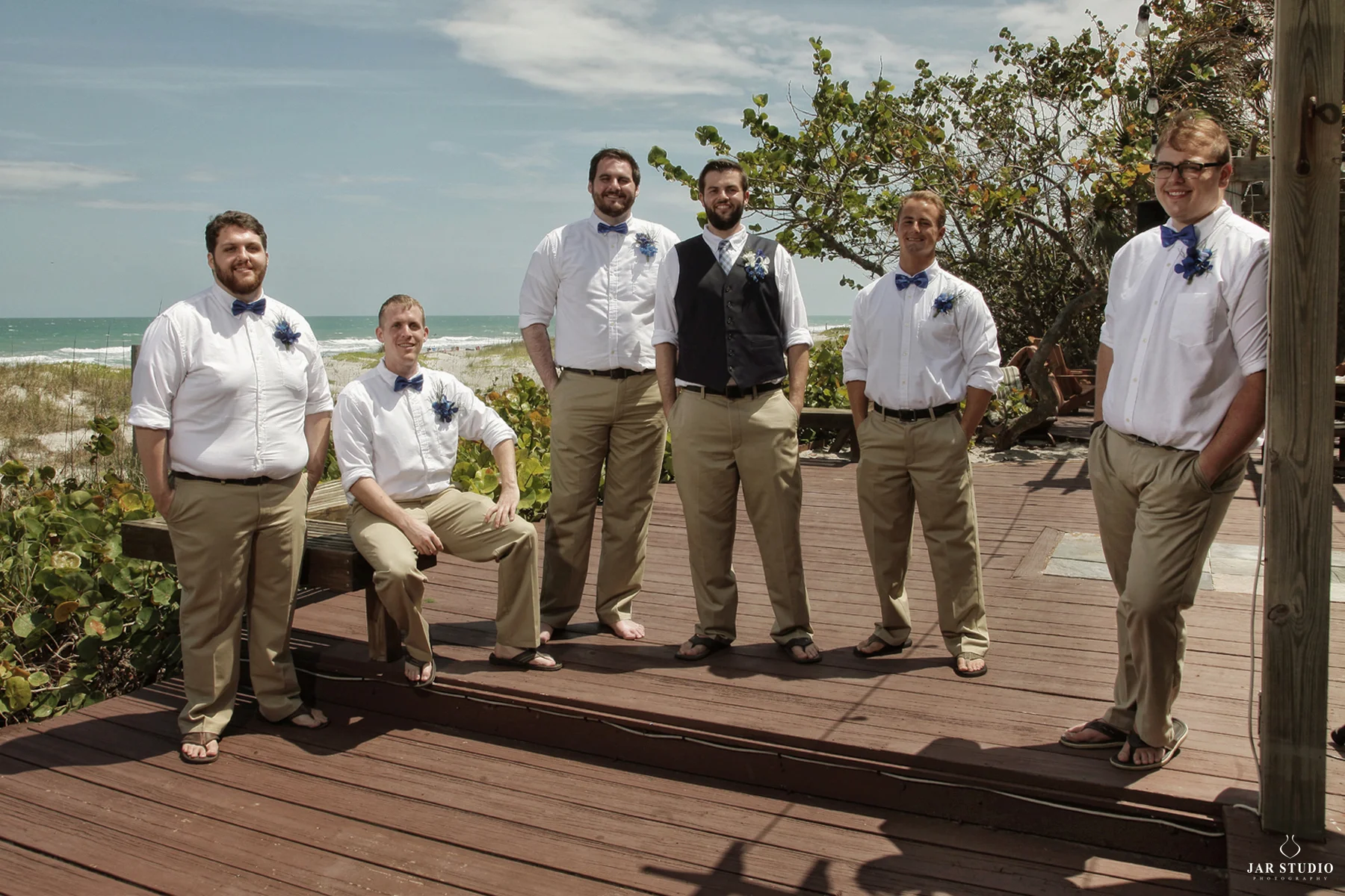 13-the-guys-with-groom-blue-jaime-wedding-photographer.JPG