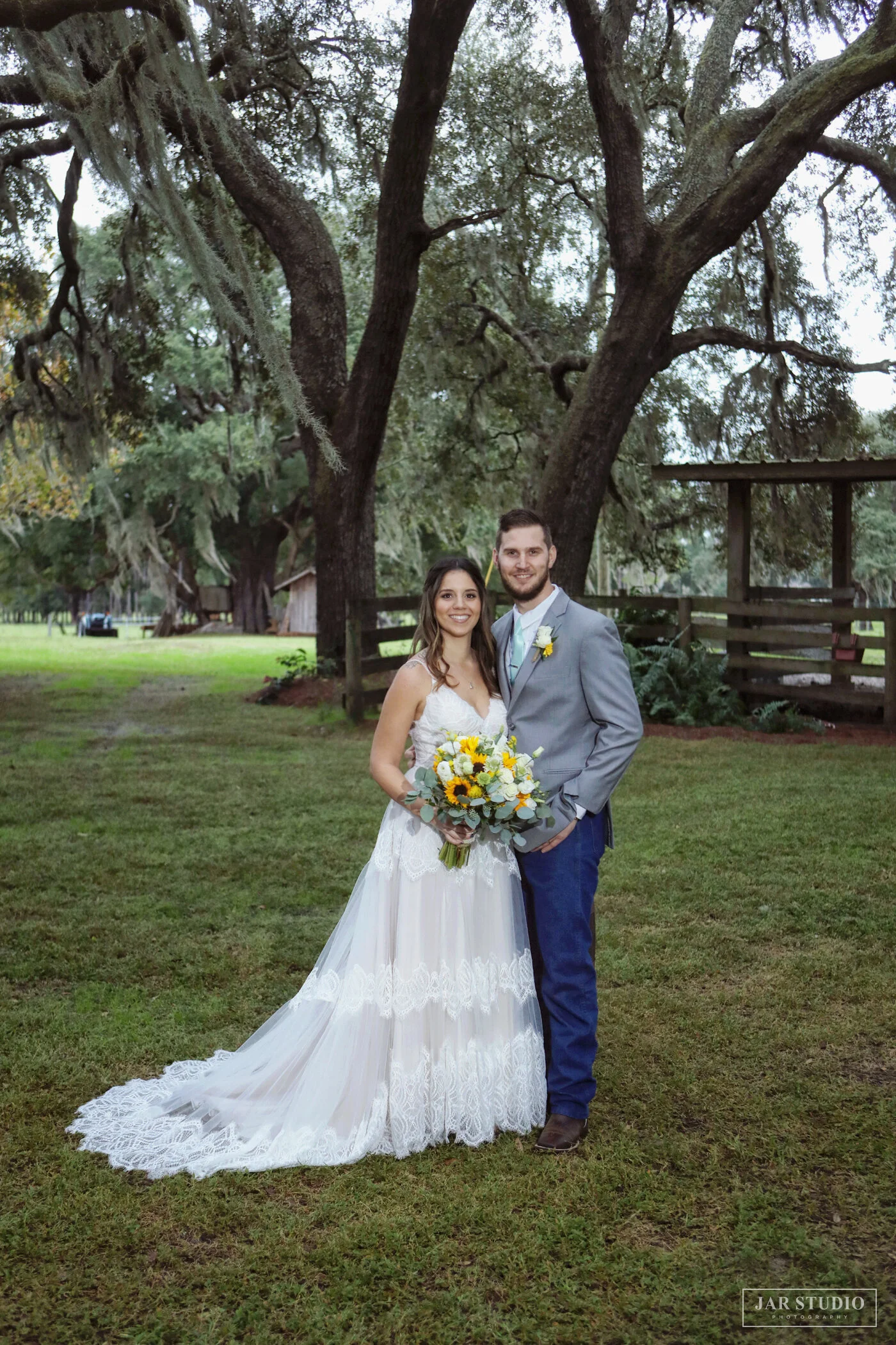 JAR STUDIO-Isola Farm Wedding Photographer- (16).JPG