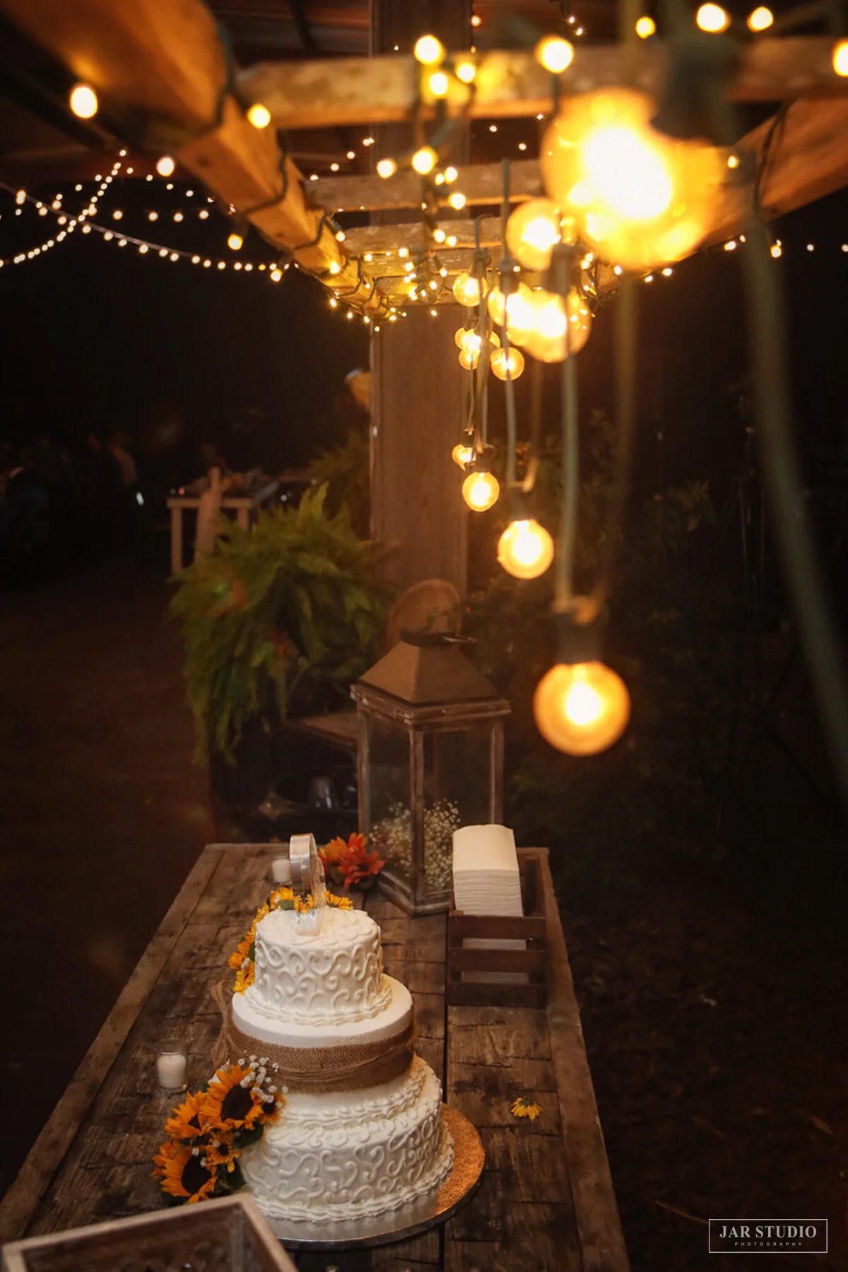 JAR STUDIO-Isola Farm Wedding Photographer- (27).JPG