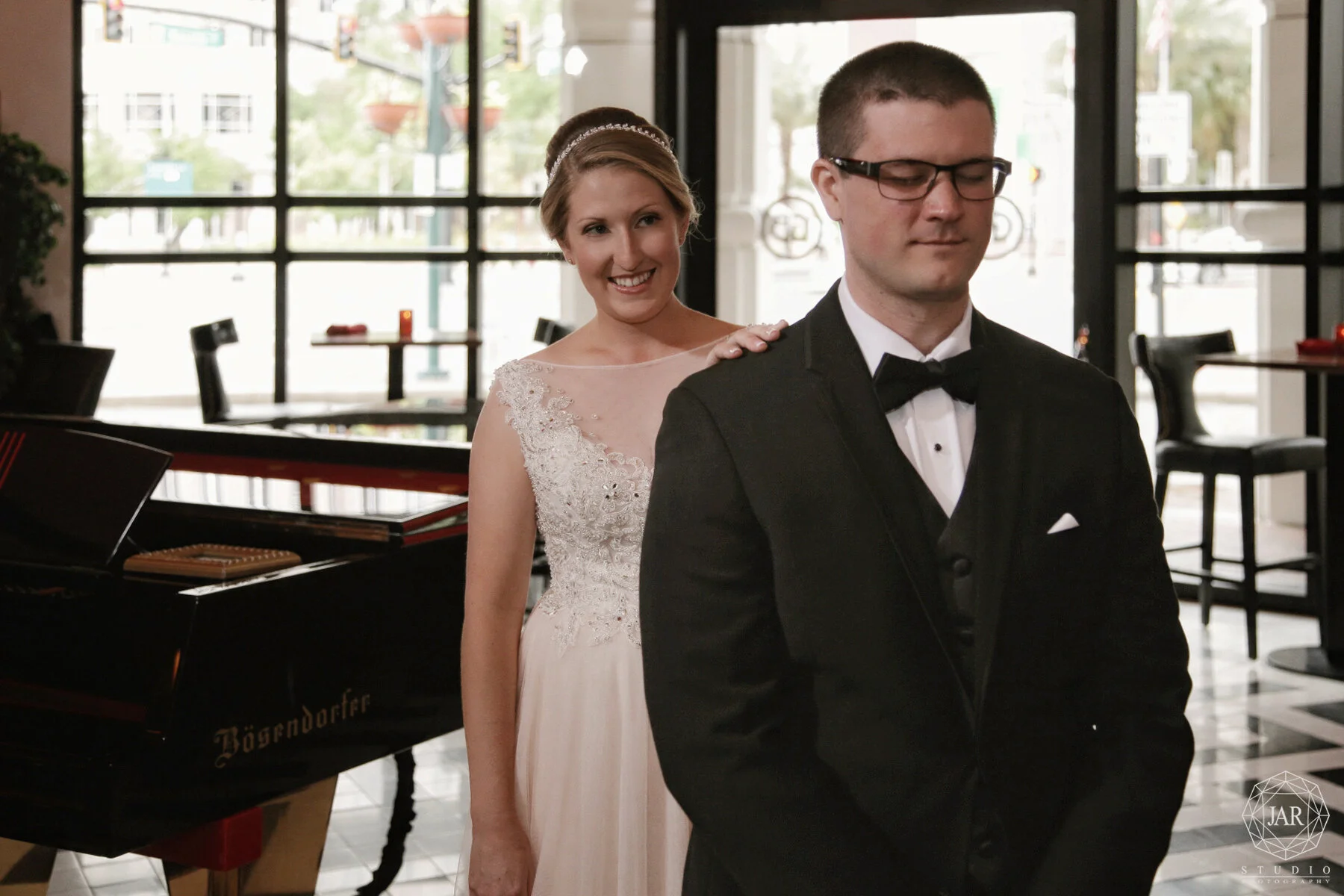 18-first-look-grand-bohemian-hotel-jarstudio-photography-orlando.JPG