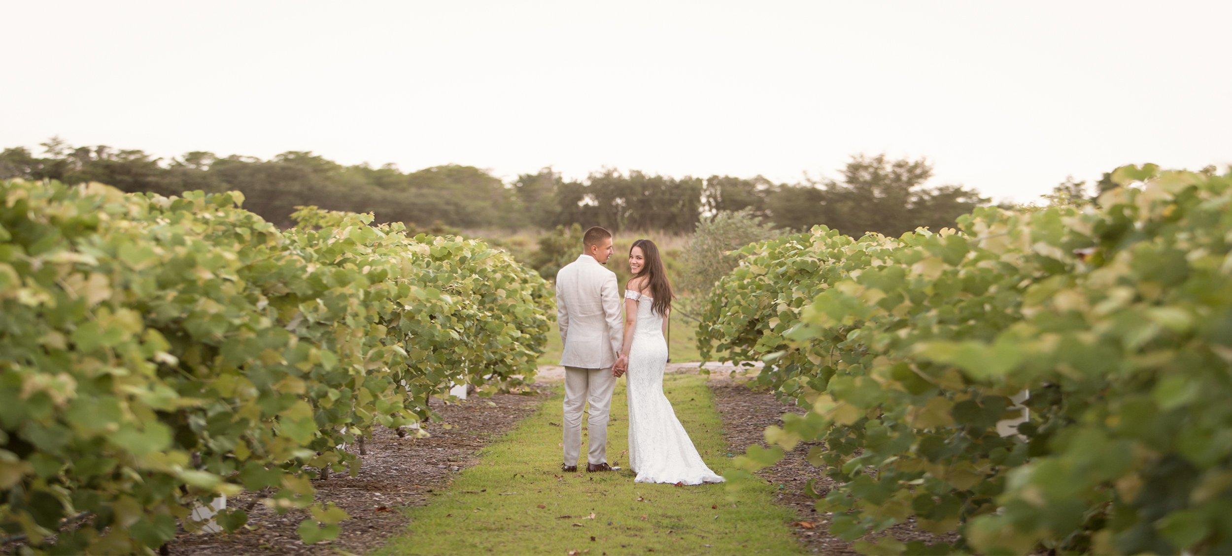 groom-bride-unforgettable-vineyard.jpg