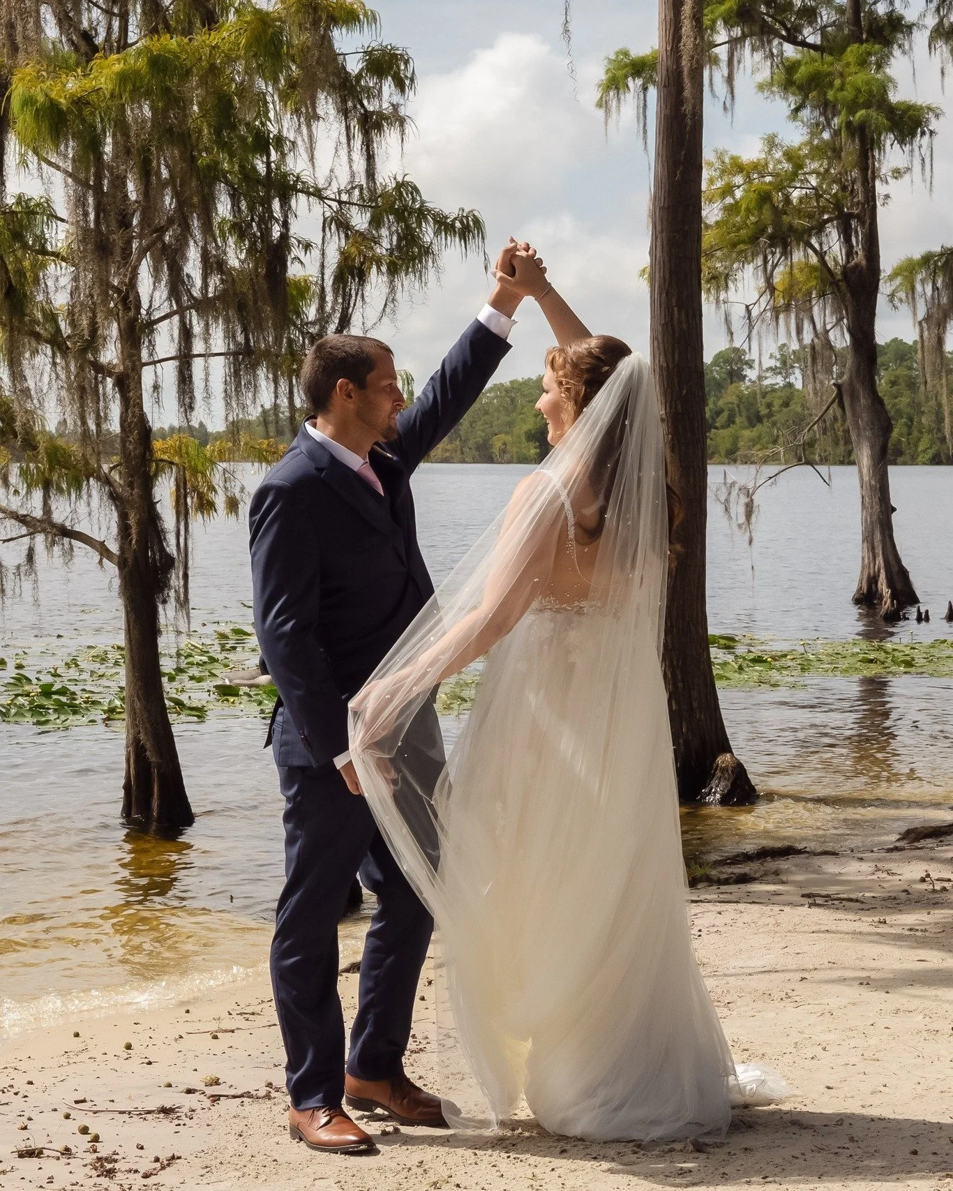 A &amp; M&rsquo;s intimate destination wedding at Paradise Cove 🤍

Wedding Planner: @cfweddinggroup

#jaimeriveraphotography #jarstudio #luxuryevents #jarstudioweddings #brides #destinationwedding #eventcoordinator #luxurywedding #weddingplanner #to