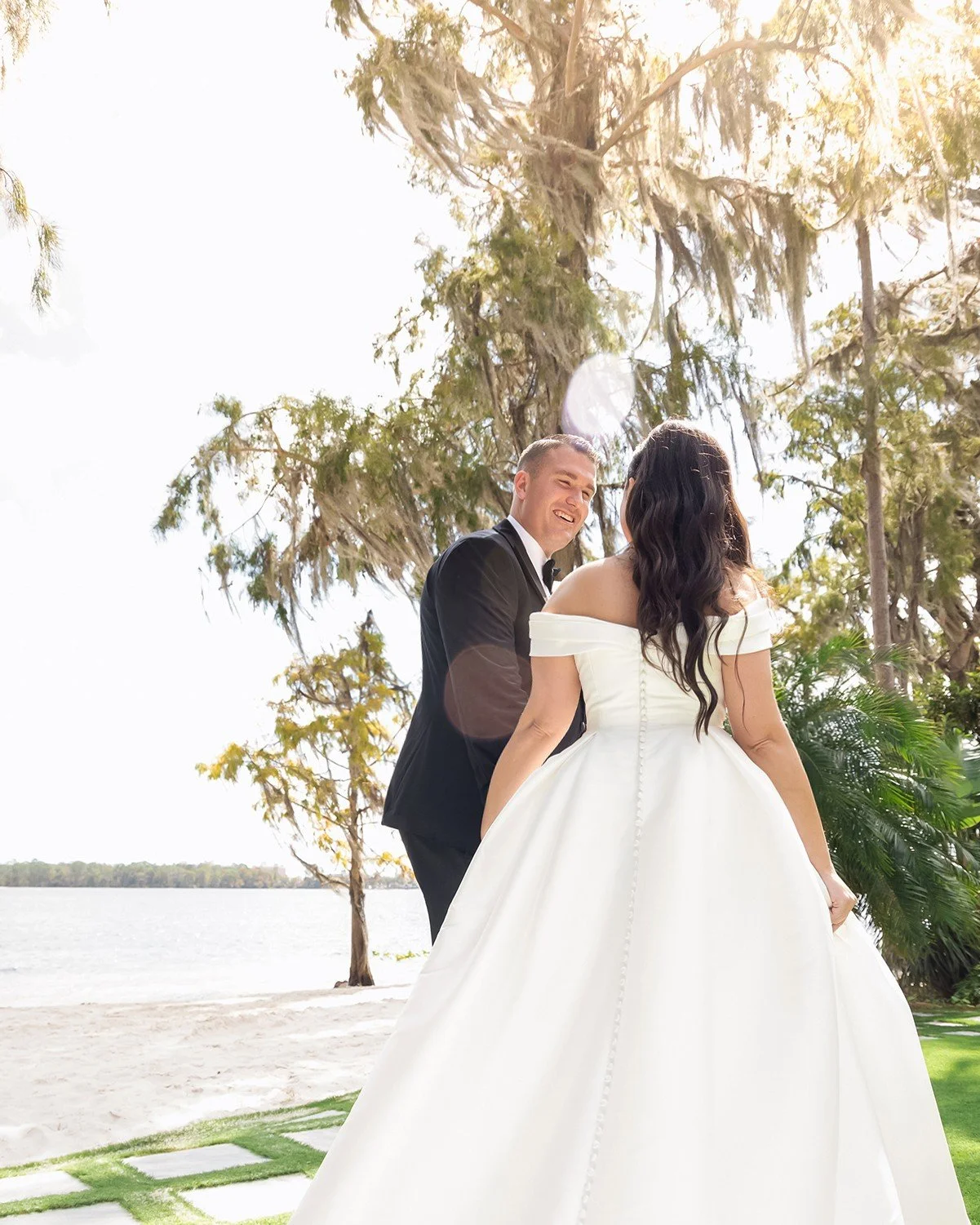 N &amp; J&rsquo;s intimate destination wedding at Paradise Cove 🤍

Wedding Planner: @cfweddinggroup

#jaimeriveraphotography #jarstudio #luxuryevents #jarstudioweddings #brides #destinationwedding #eventcoordinator #luxurywedding #weddingplanner #to