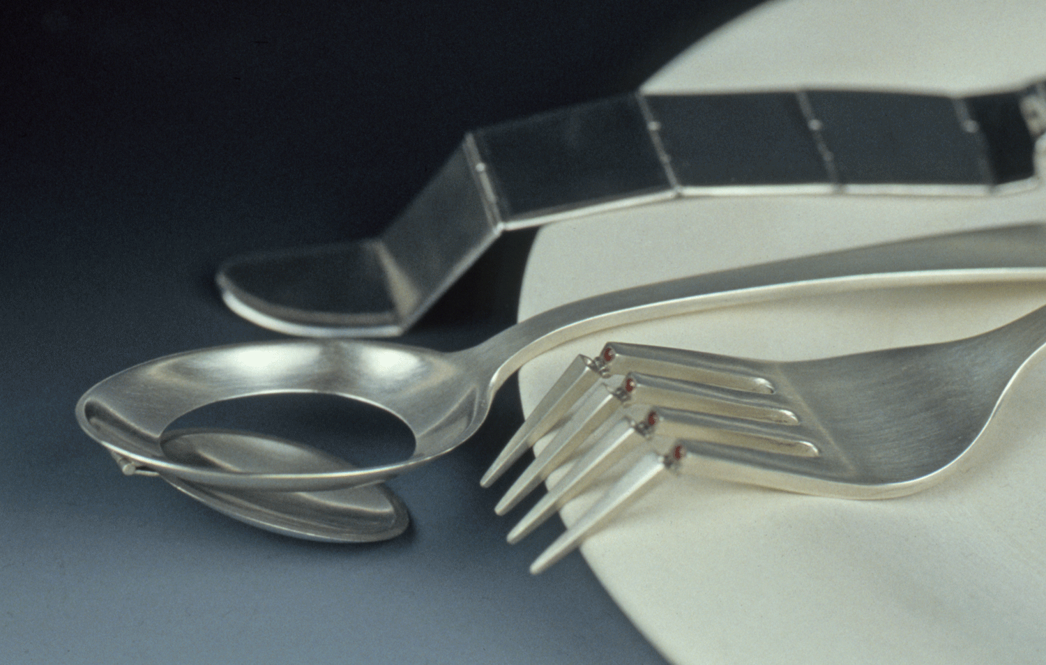 silverwareset1.gif