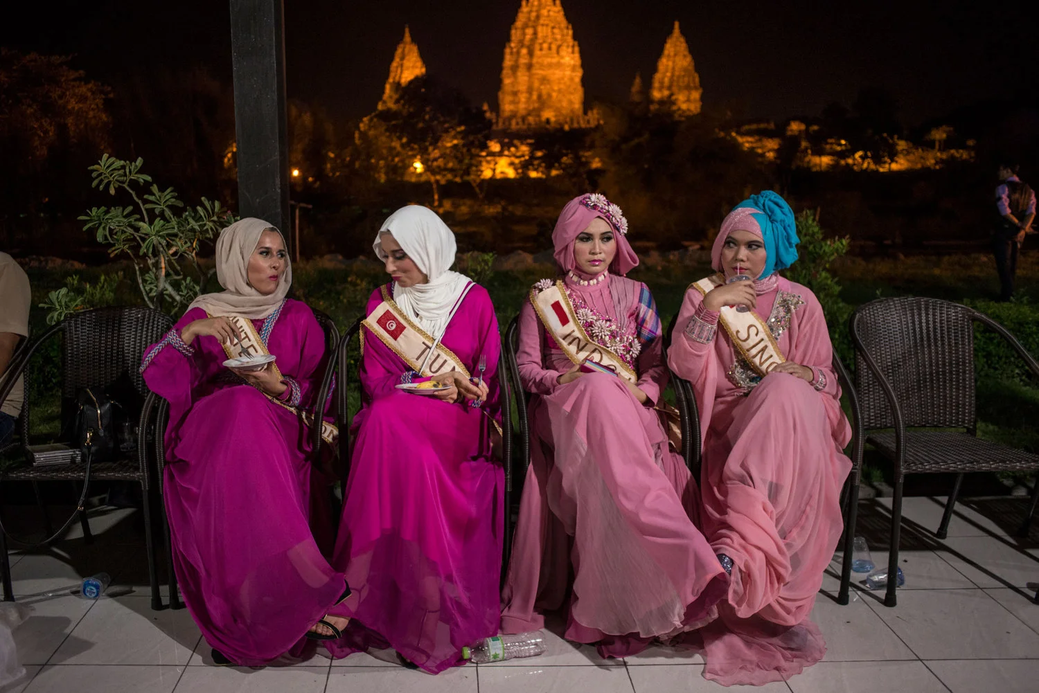  Finalists have a last meal during preparations for the Grand Finale on November 21st, 2014 in Yogakarta, Indonesia.
 