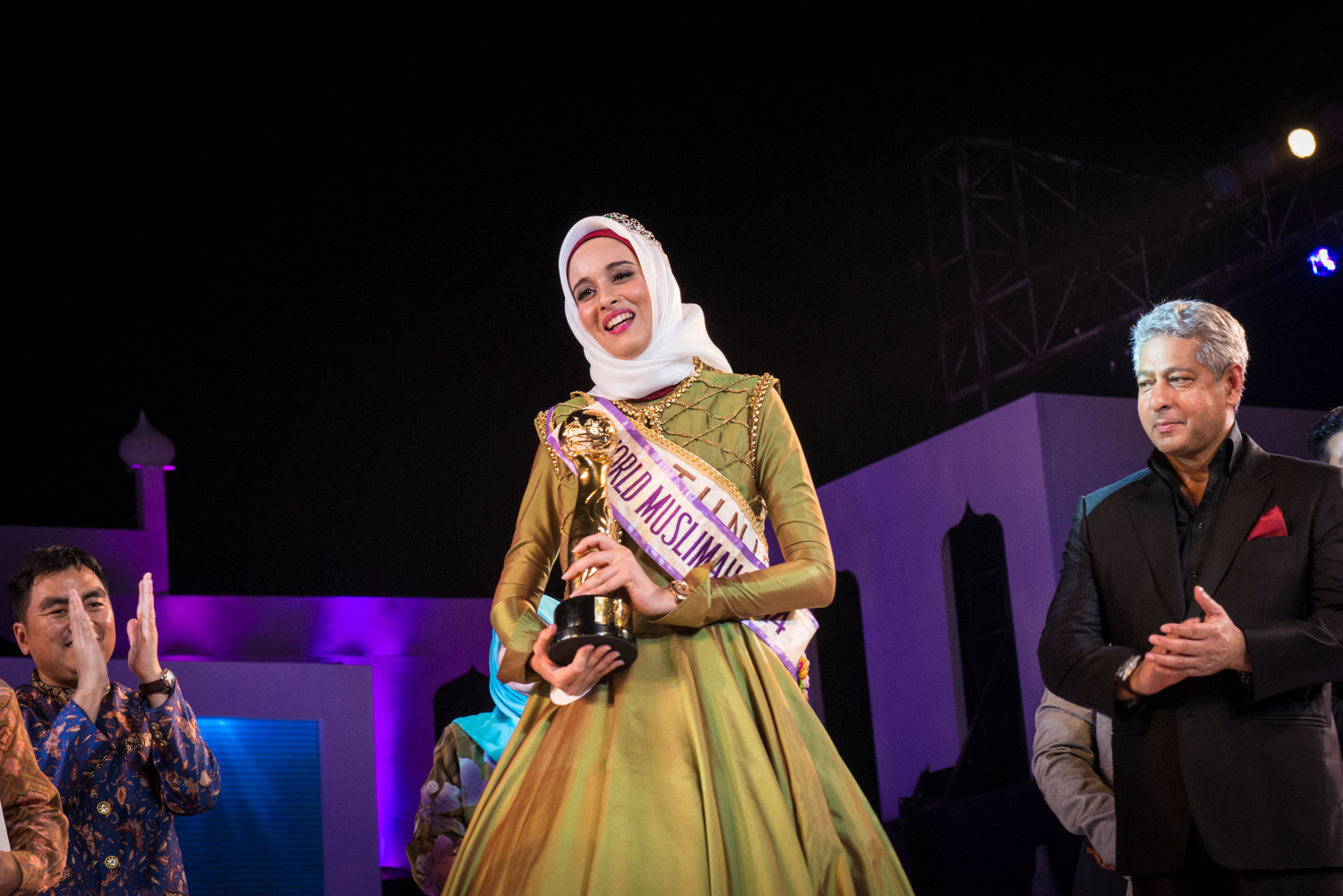  Fatma Ben Guefrache of Tunisia is crowned Muss Muslimah 2014. The Grand Finale of the Miss Muslimah World Competition on November 21st, 2014 in Yogakarta, Indonesia. 