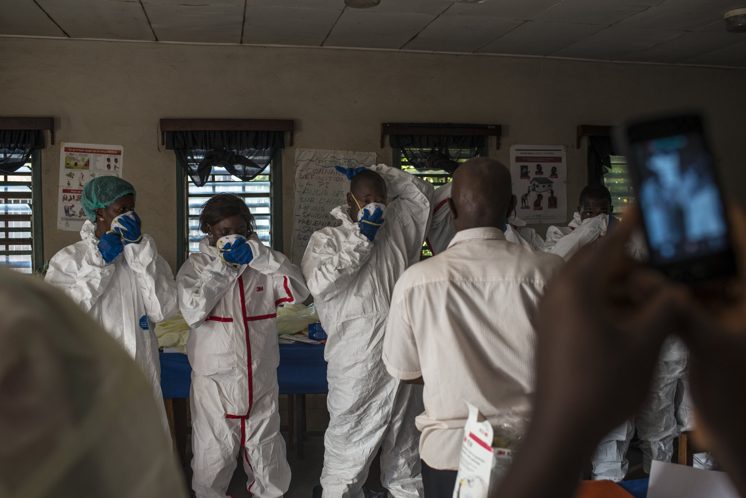  At the training students learn the proper way to put on, and take off protective gear without endangering them or the patients,  this session is administered by Dr. Thierno Sadou.
 
