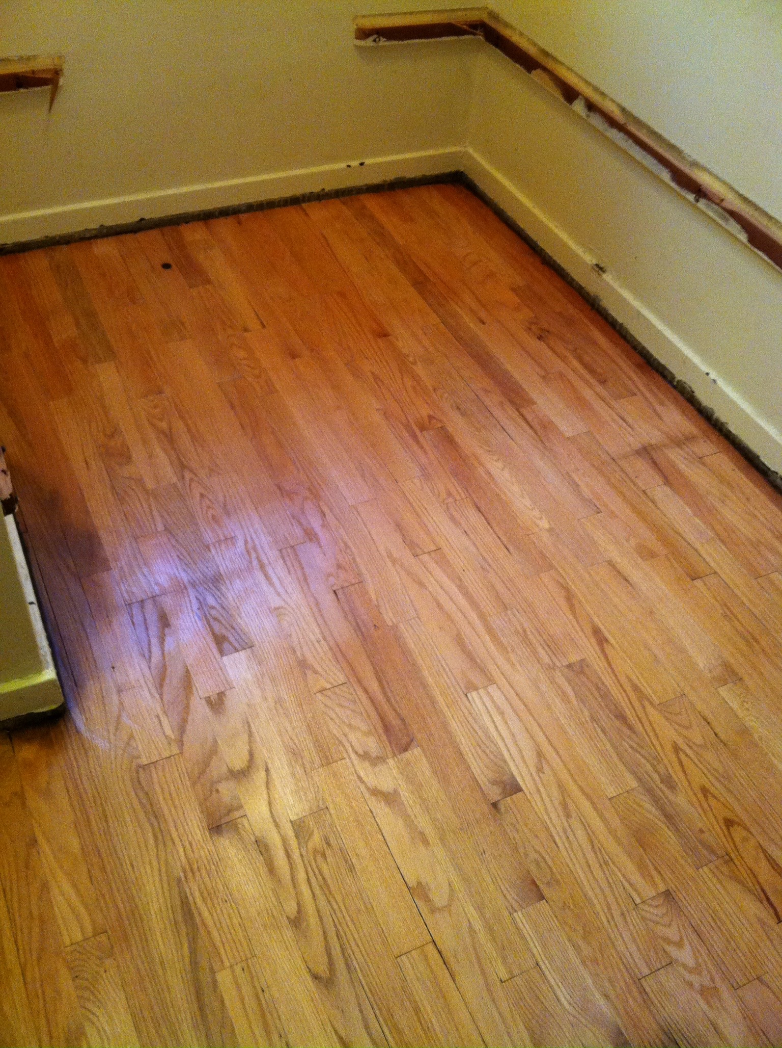 Great group of guys. Re-finished my damaged wood floors and made them looking new again. My floors look fantastic. They were on schedule and got the job done on time as planned. I would recommend them. I absolutely plan on using them again. JULIUS Lema