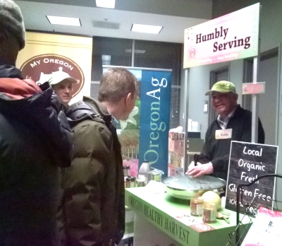 OHH founder, kuldip vaid, serving at the Food innovation center