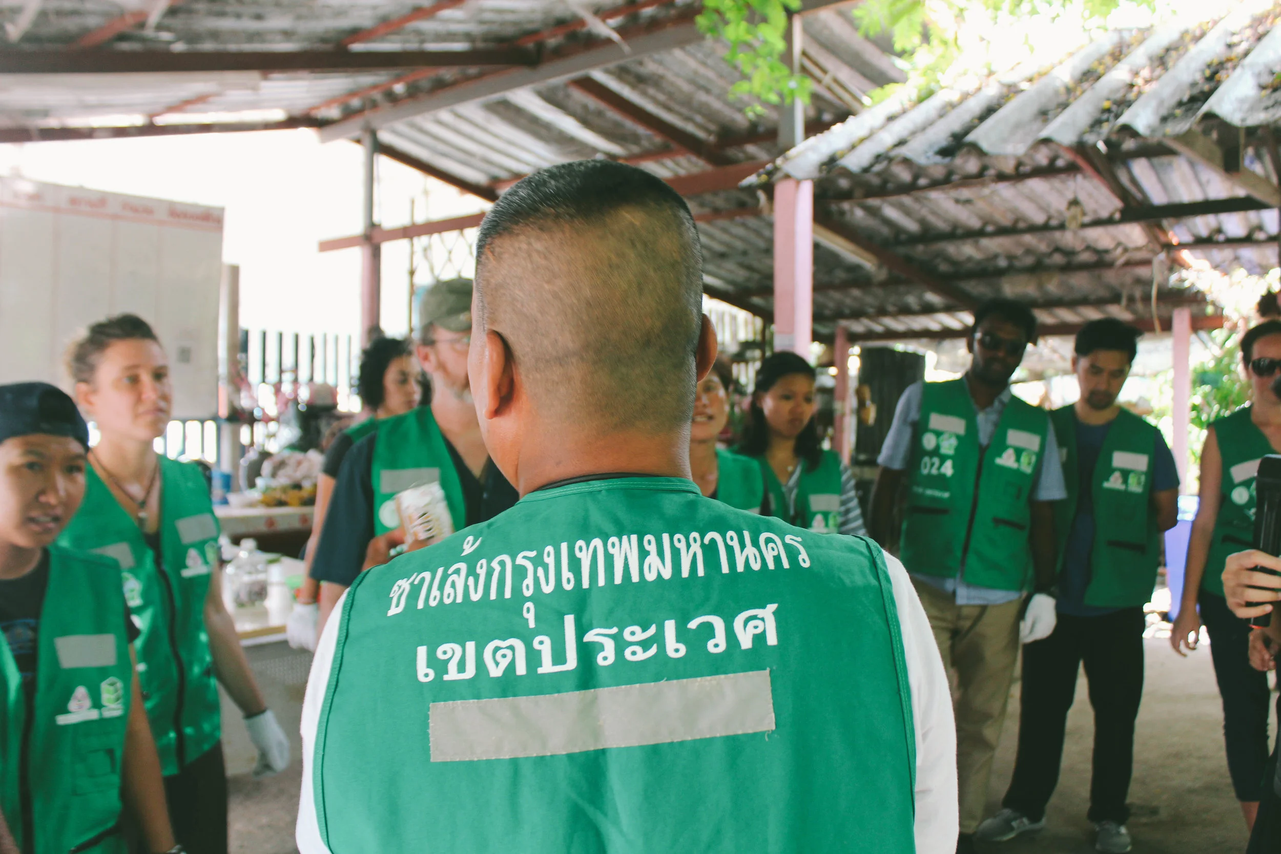 With the founder of the Zero Baht Shop - a shop that exchanges trash and recyclables for food | Bangkok, Thailand
