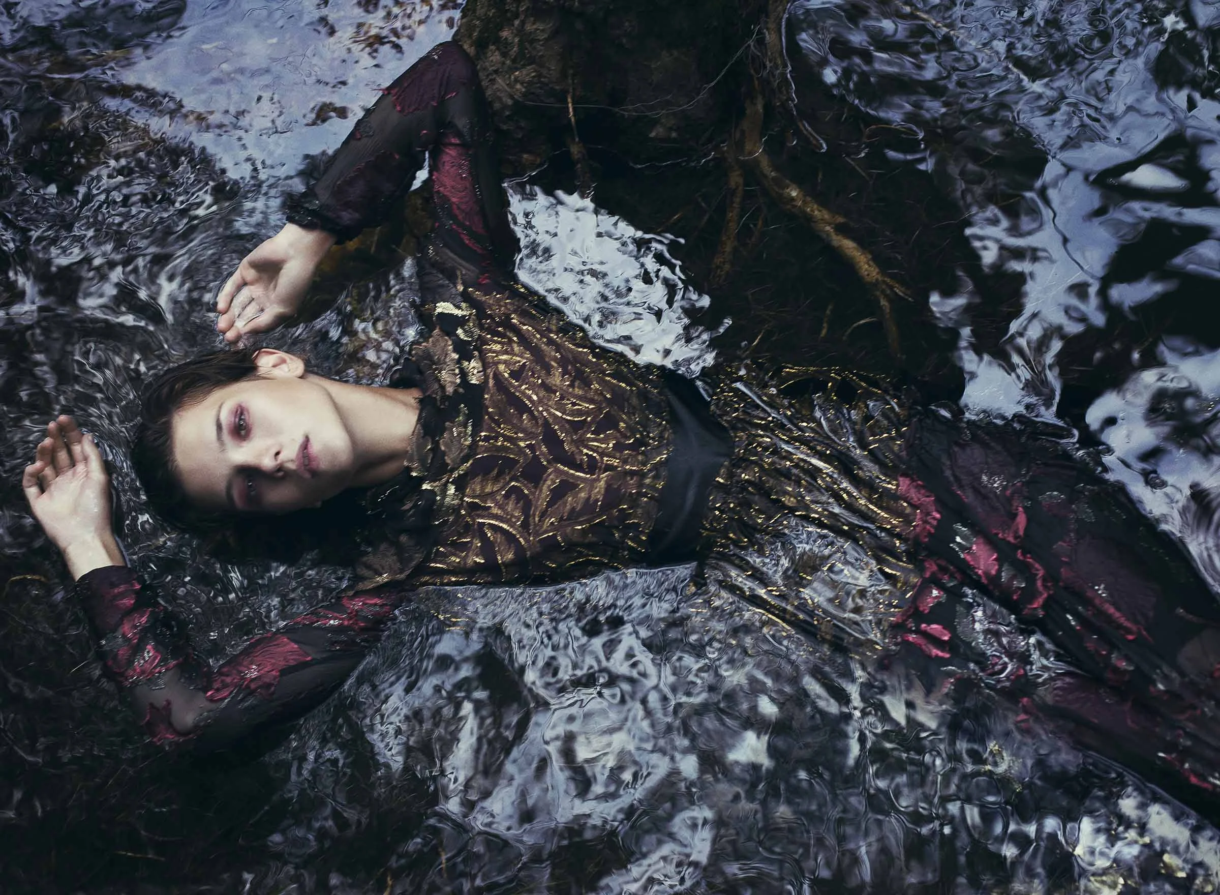  HMUA:Reve Ryu Foto: Olivier Yoan Stylist: Bhisan Rai Model: Mareike Halang 