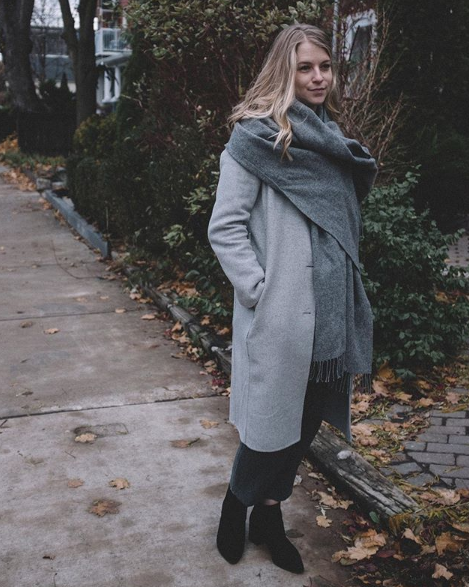 I’m a Toronto-based Illustrator and designer. I studied Art & Design Foundation and Graphic Design at George Brown College and Fashion Studies at Seneca College. In 2017, I graduated from OCAD University with a Bachelor of Design in Illustration. I'm always looking forward to tackling any creative endeavour that comes my way!