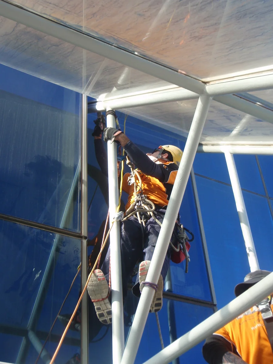 1.  Painting guys  P7170020.JPG