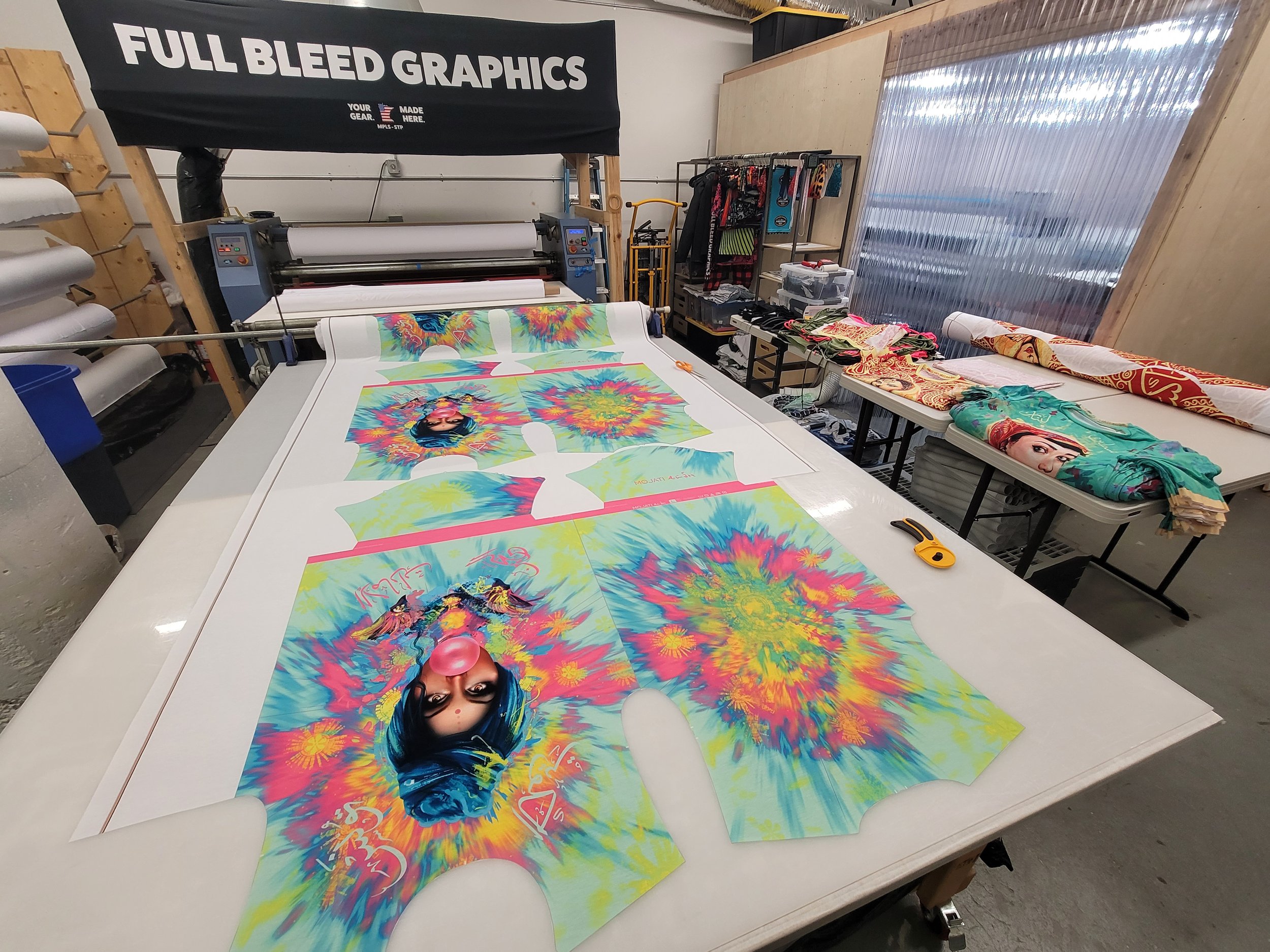 Full Bleed Graphics