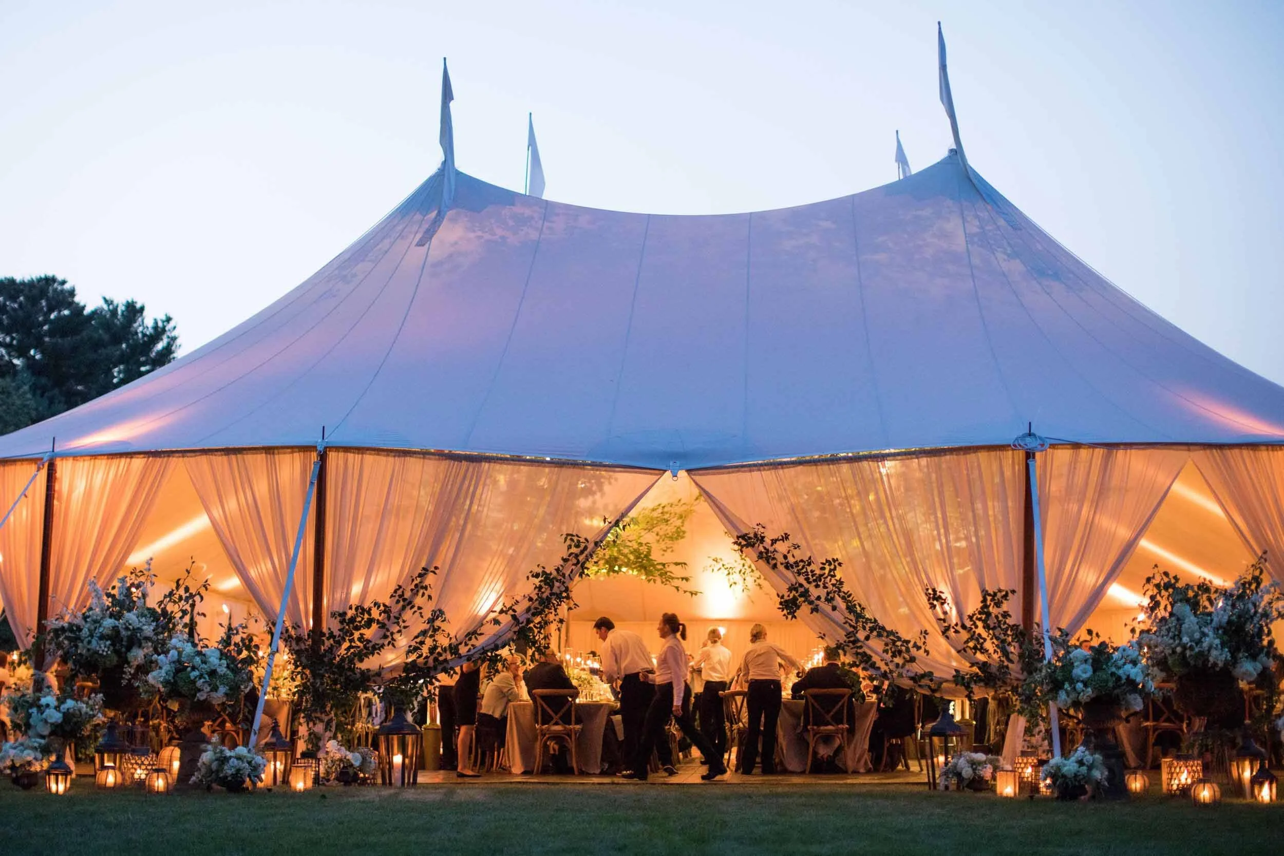 KDJ-Botanica-summer-wedding-glowing-tent.jpg
