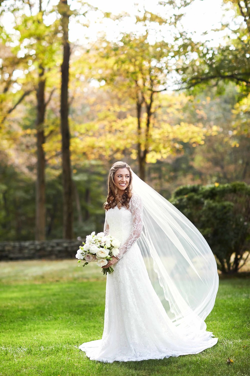 KDJ-Botanica-wedding-bridal-portrait-bouquet.JPG