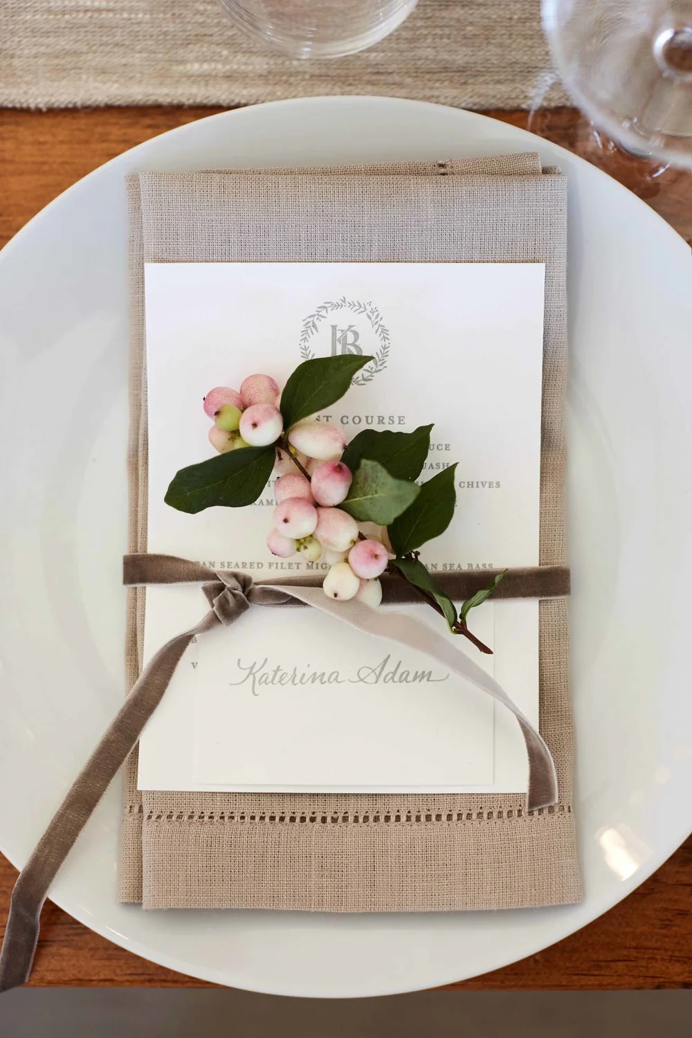 KDJ-Botanica-wedding-place-setting-pink-snowberry.JPG