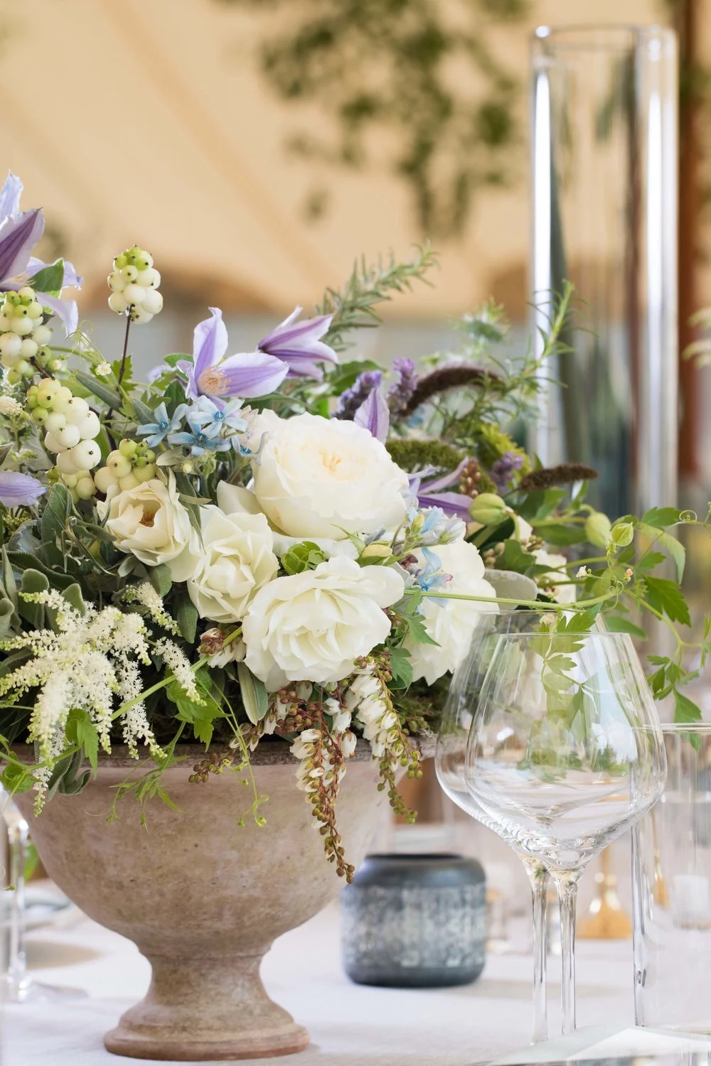 KDJ-Botanica-wedding-centerpiece-snowberries-roses.jpg
