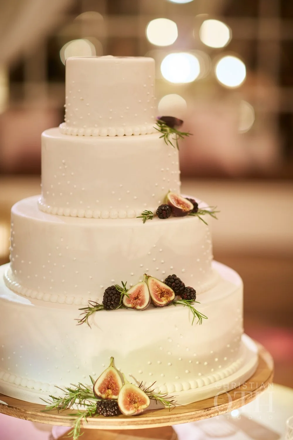 KDJ-Botanica-wedding-cake-figs.JPG